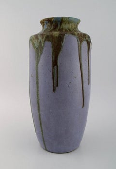 Leon Pointu, France, grand vase Art Déco en grès émaillé