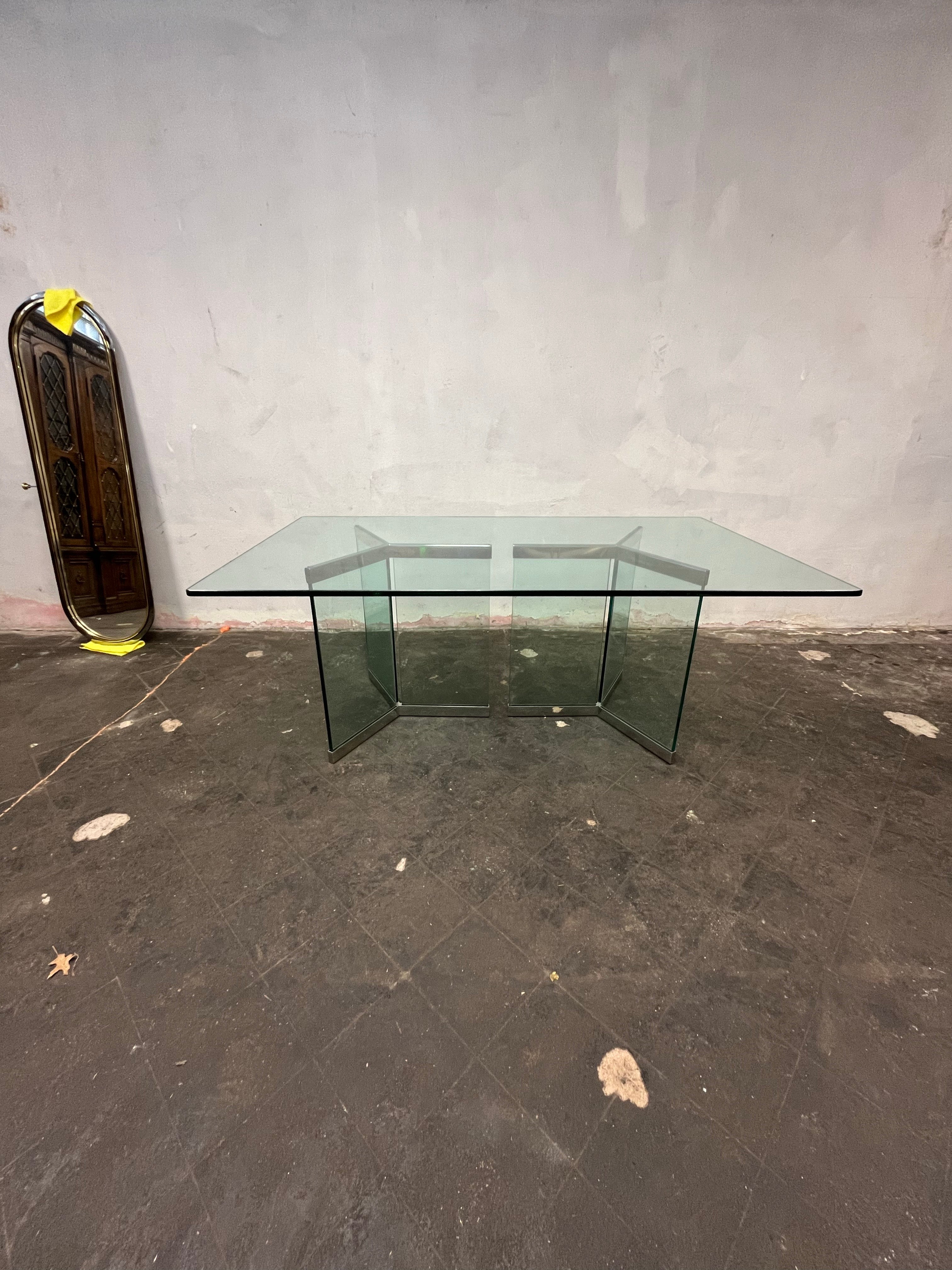 Mid-Century Modern Table de salle à manger Leon Rosen pour Pace Collection Glass and Chrome en vente
