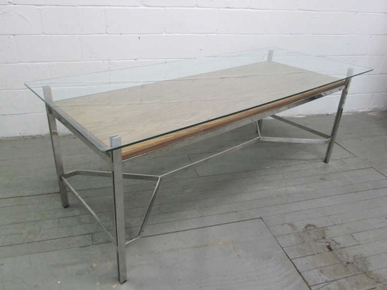 Mid-Century Modern Leon Rosen for Pace Collection Chrome Desk For Sale