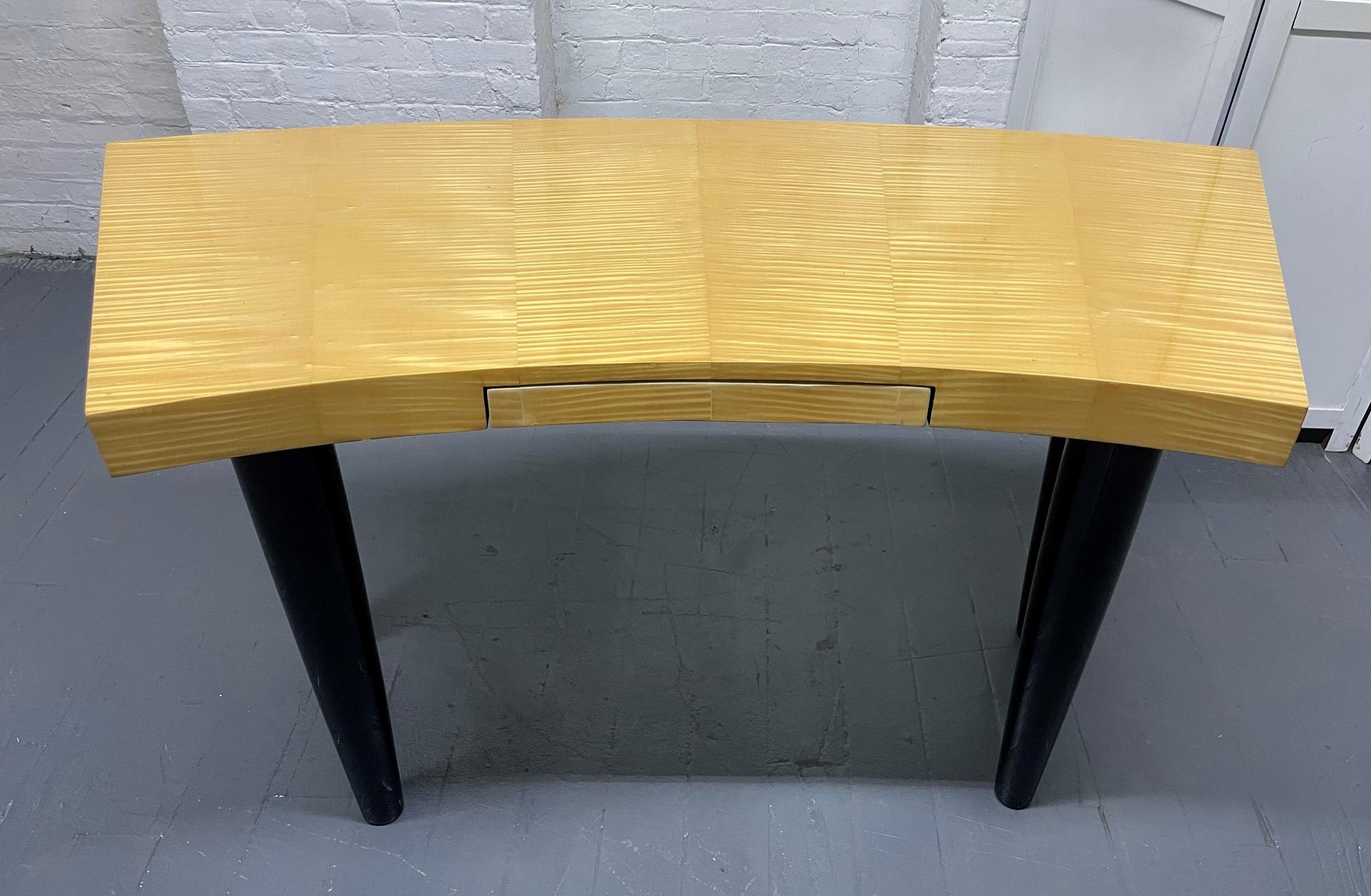 Demilune-Schreibtisch aus der Kollektion Pace von Leon Rosen (Moderne) im Angebot