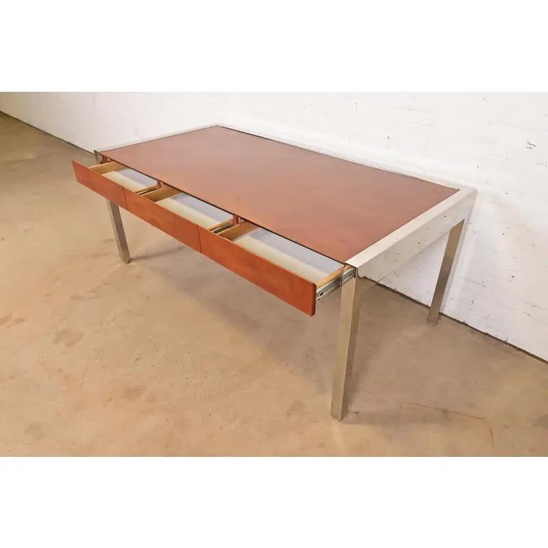 Leon Rosen for Pace Collection Leather and Polished Steel Executive Desk, 1970s For Sale 1