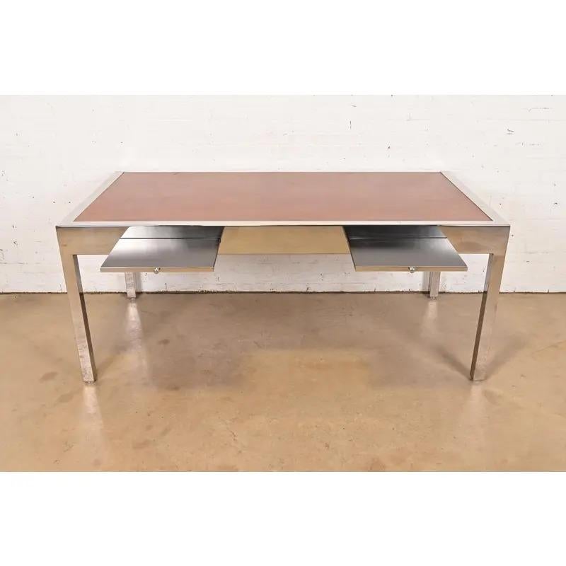 Leon Rosen for Pace Collection Leather and Polished Steel Executive Desk, 1970s For Sale 2