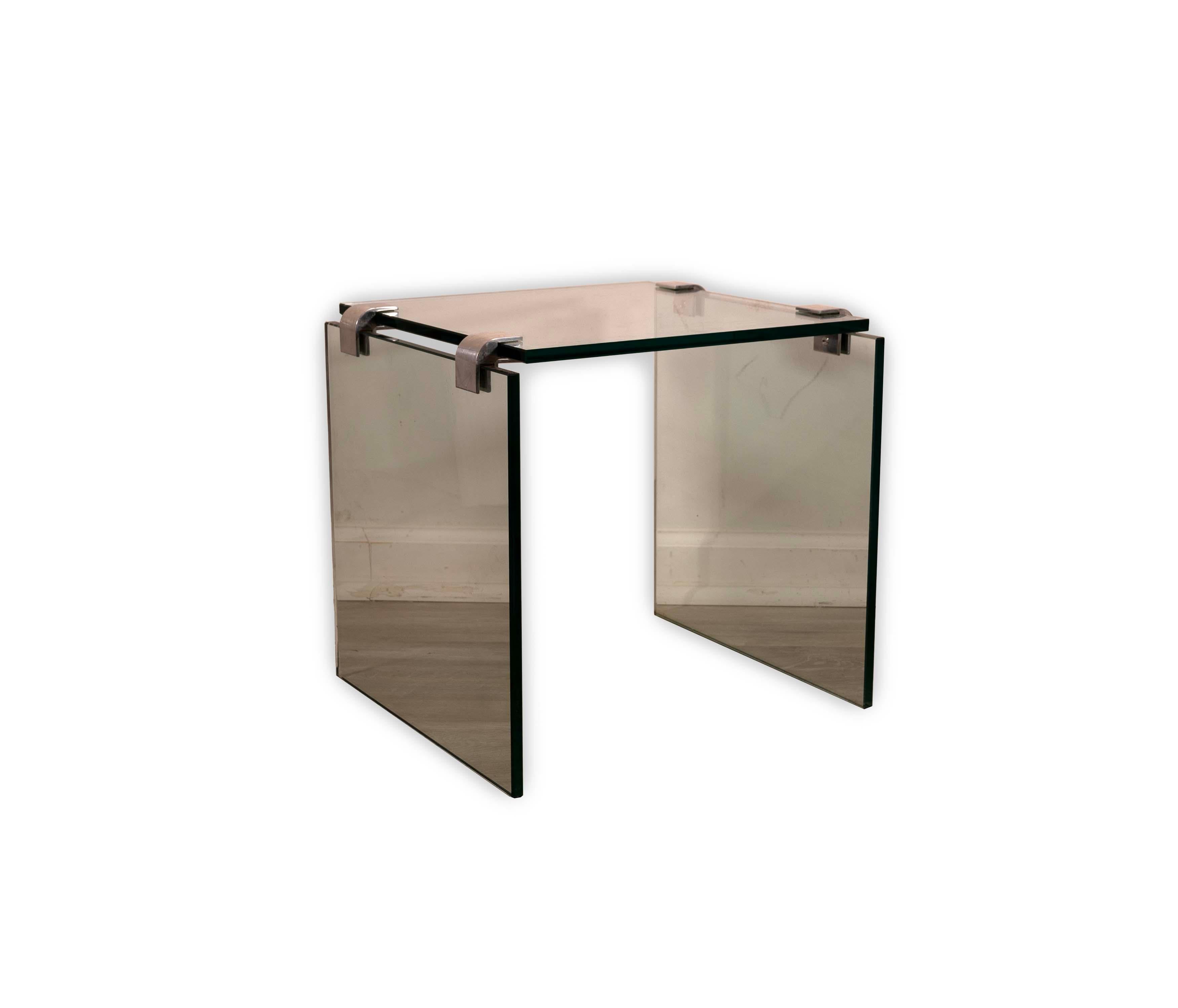 Mid-Century Modern Leon Rosen pour Leon Pace Table d'appoint en verre et chrome style cascade en vente