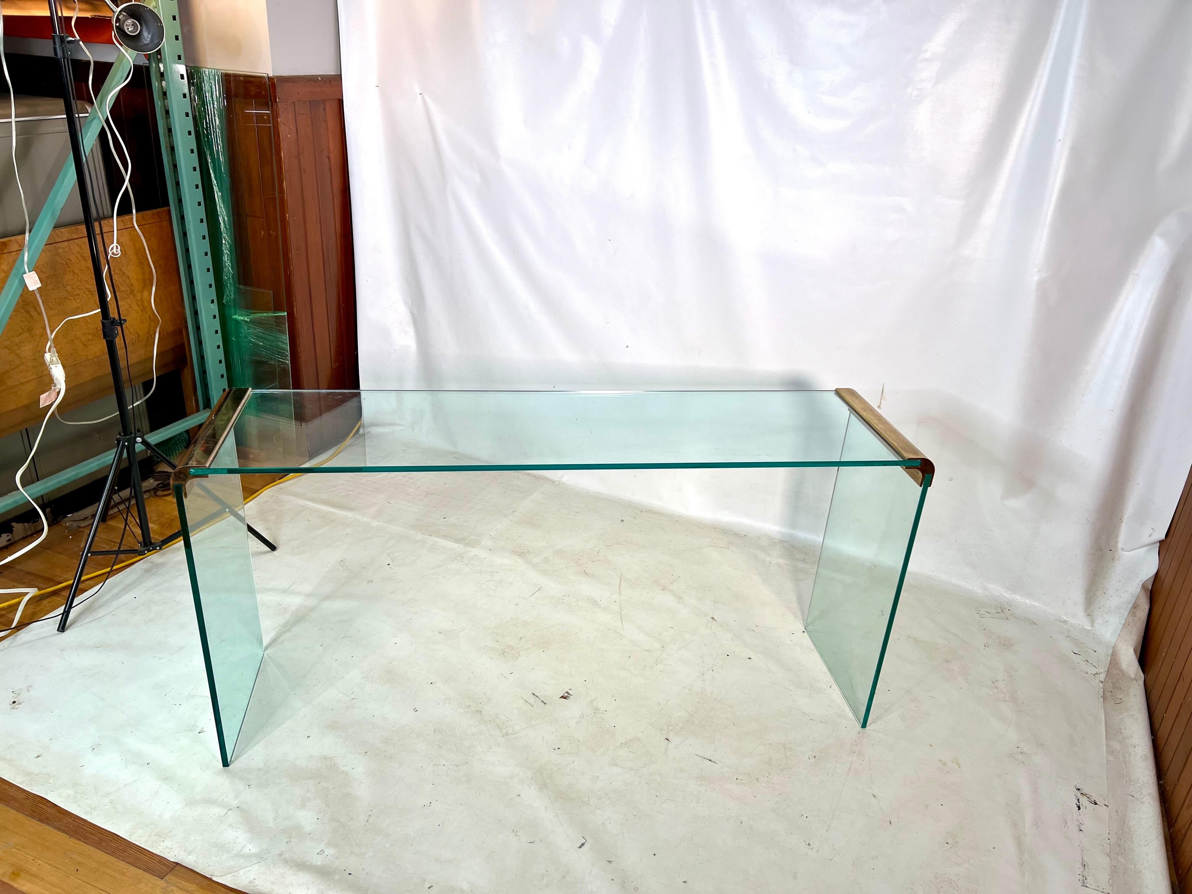 Leon Rosen for Pace Glass Waterfall Console Table In Good Condition For Sale In Esperance, NY