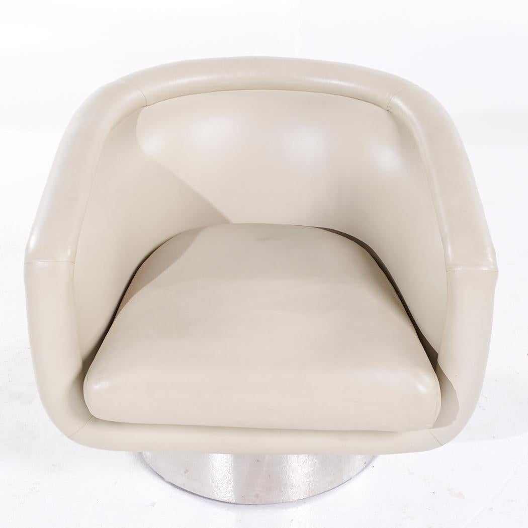 Leon Rosen para Leon Pace Sillones giratorios cromados de mediados de siglo - Pareja en venta 3