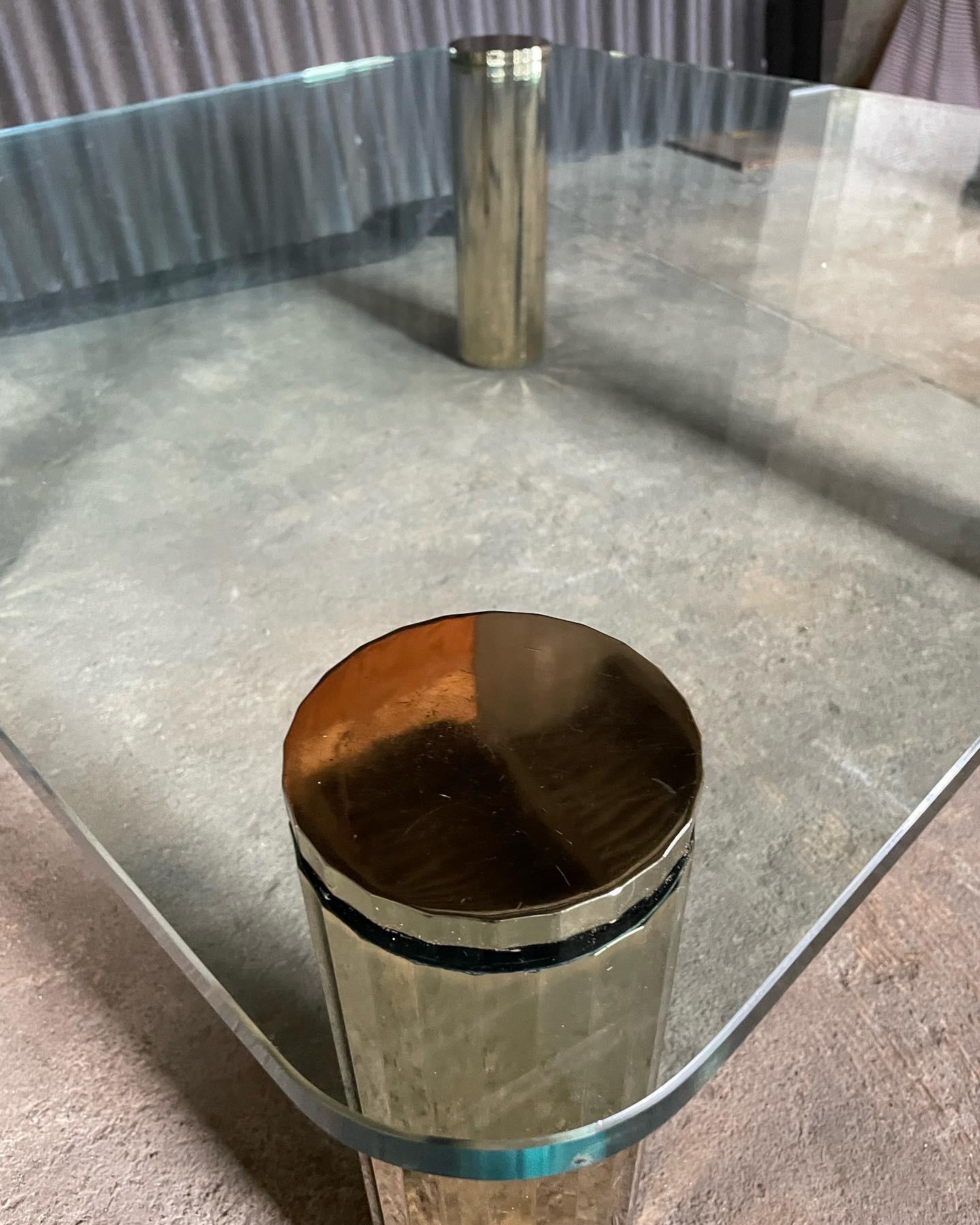 Table de cocktail de style Pace en verre et plaqué laiton Leon Rosen pour Bon état - En vente à Southampton, NJ