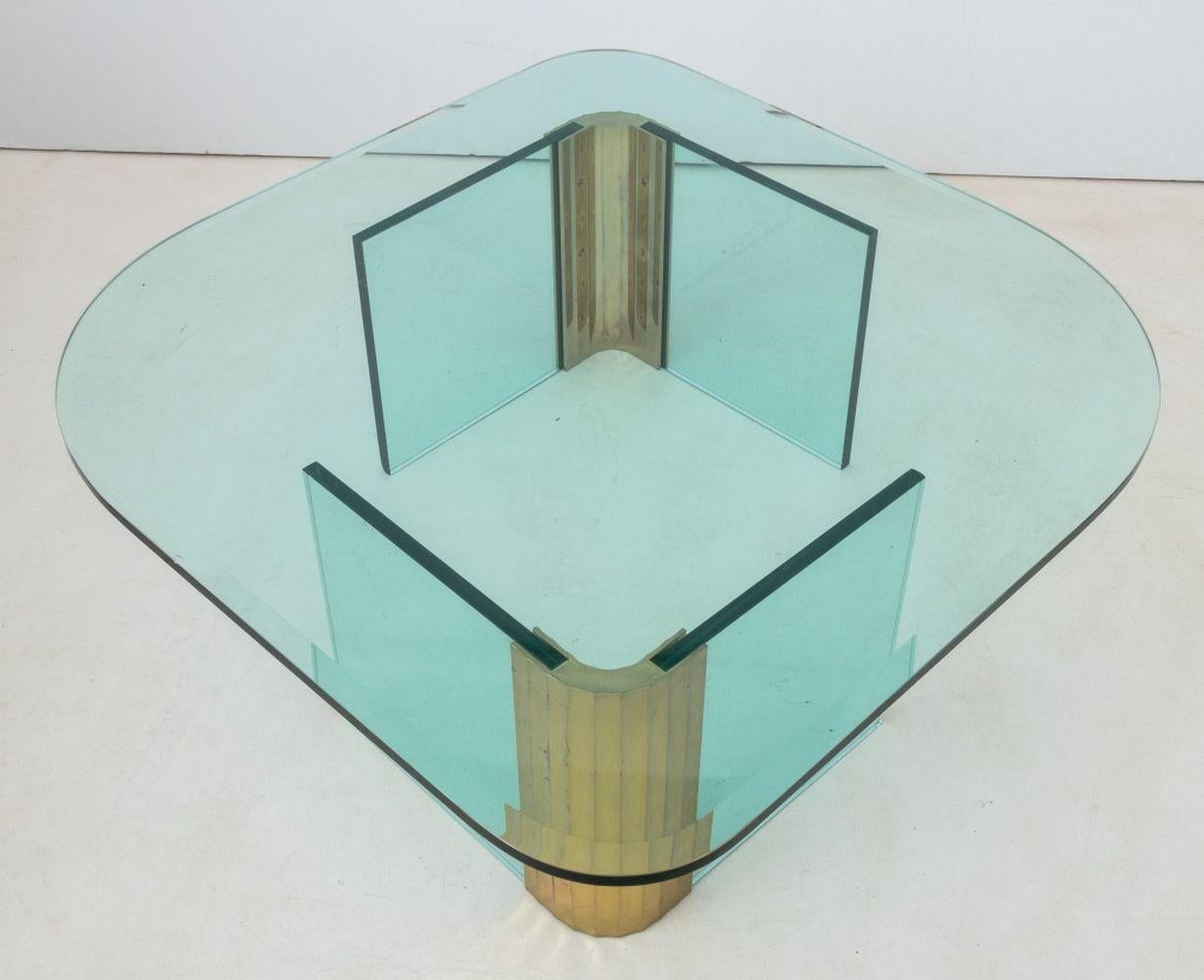 Leon Rosen Collection Paceal Table basse en verre et laiton en vente 1