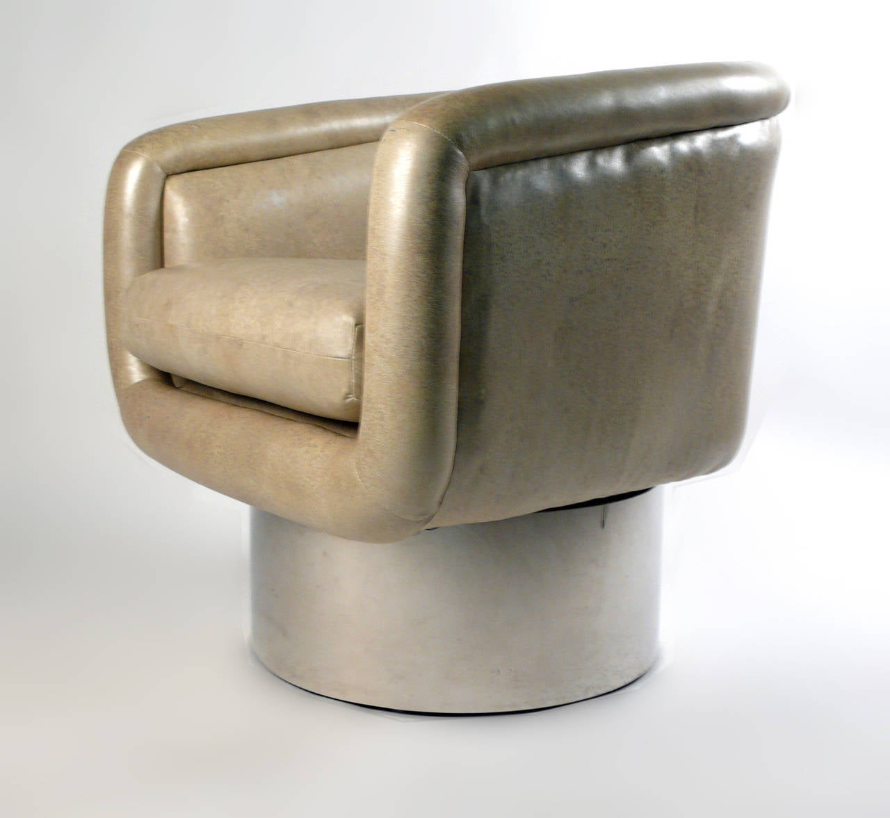 Leon Rosen Swivel Tub Chairs for Pace in Mirror Polished Stainless In Good Condition In Dallas, TX