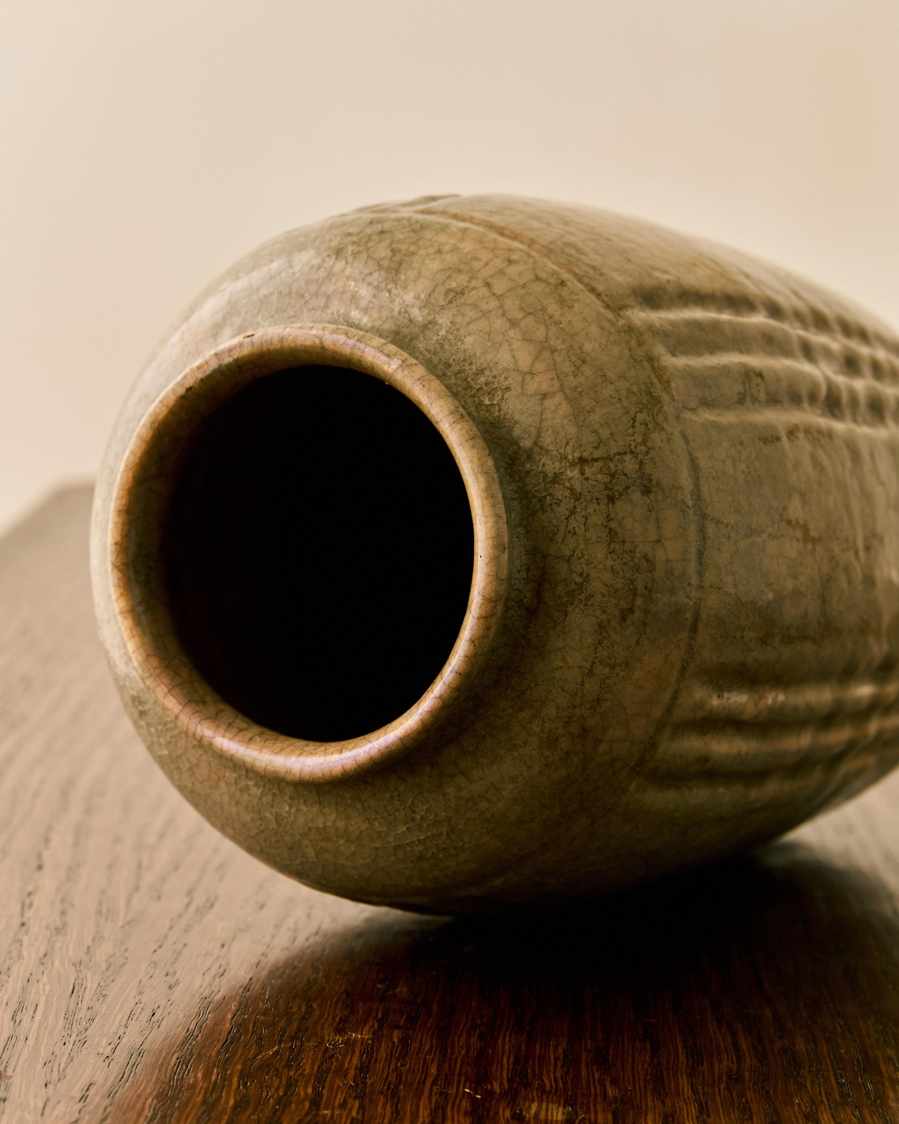 Leon Volkmar Deco Ceramic Glazed Vase c. 1938 In Good Condition For Sale In Long Island City, NY