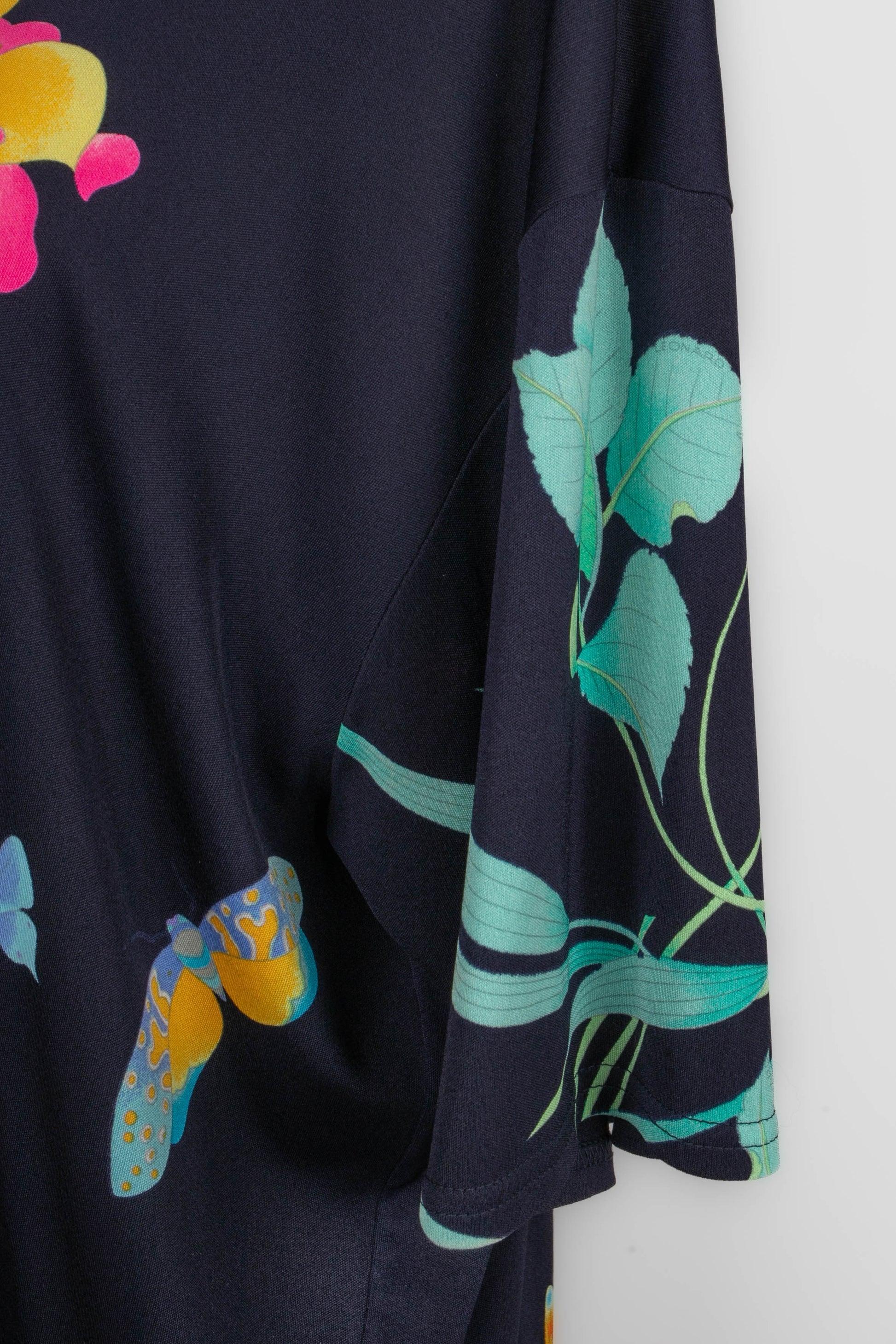 Leonard Blaues Top aus Seidenjersey mit Blumen bedruckt im Angebot 1