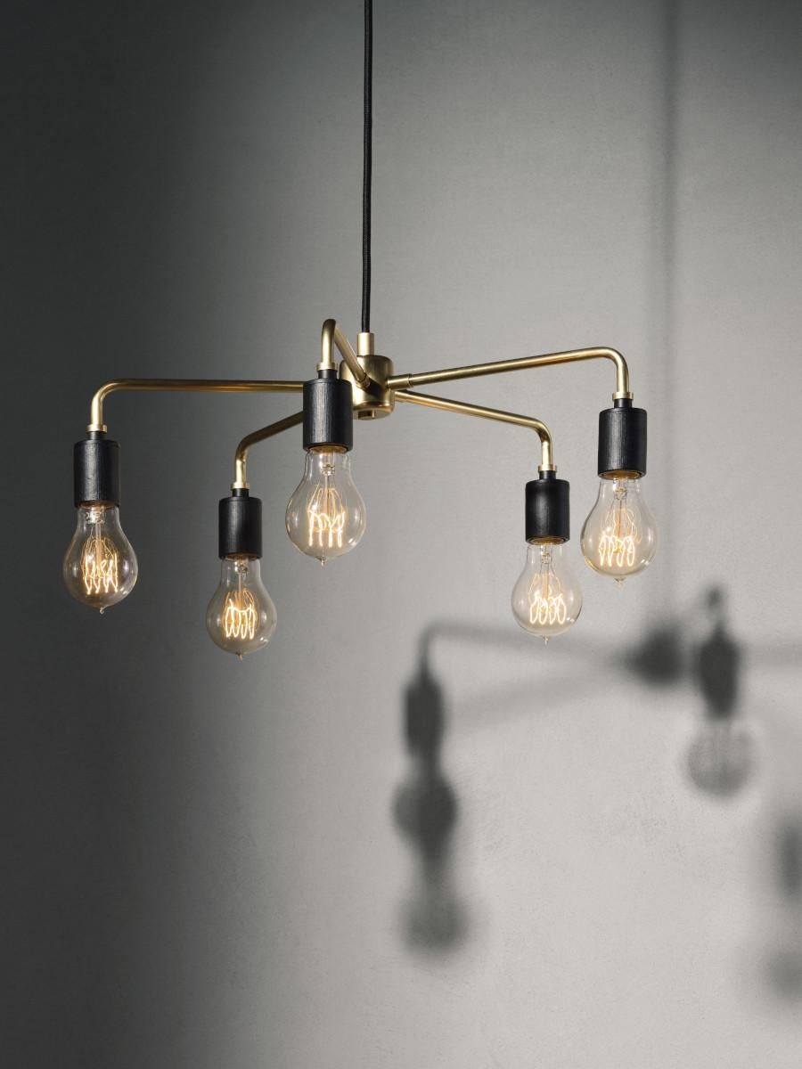 Scandinavian Modern Leonard Chandelier, Black and Five TR Shiny Bulbs Set