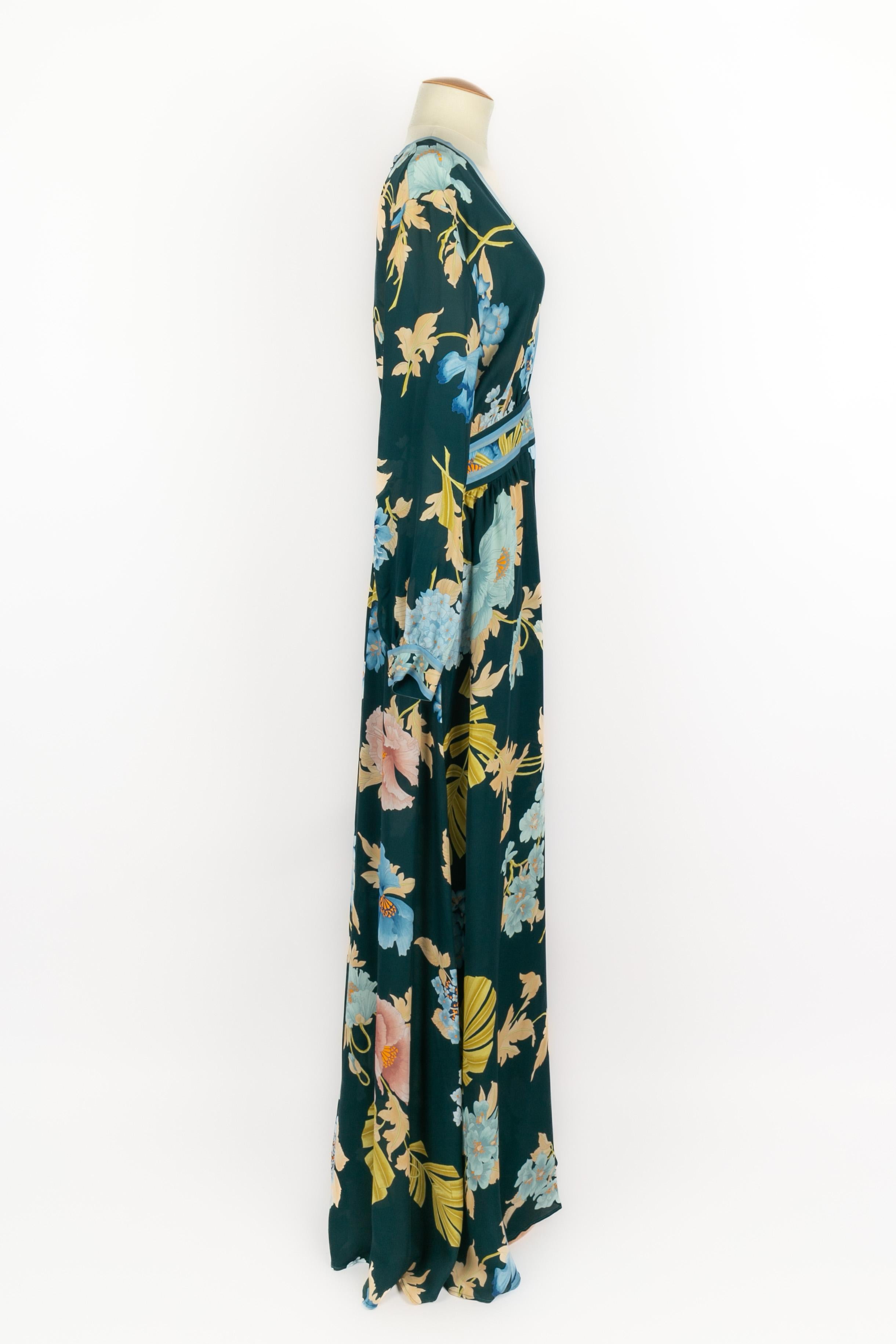 Leonard Blumenkleid im Zustand „Hervorragend“ im Angebot in SAINT-OUEN-SUR-SEINE, FR
