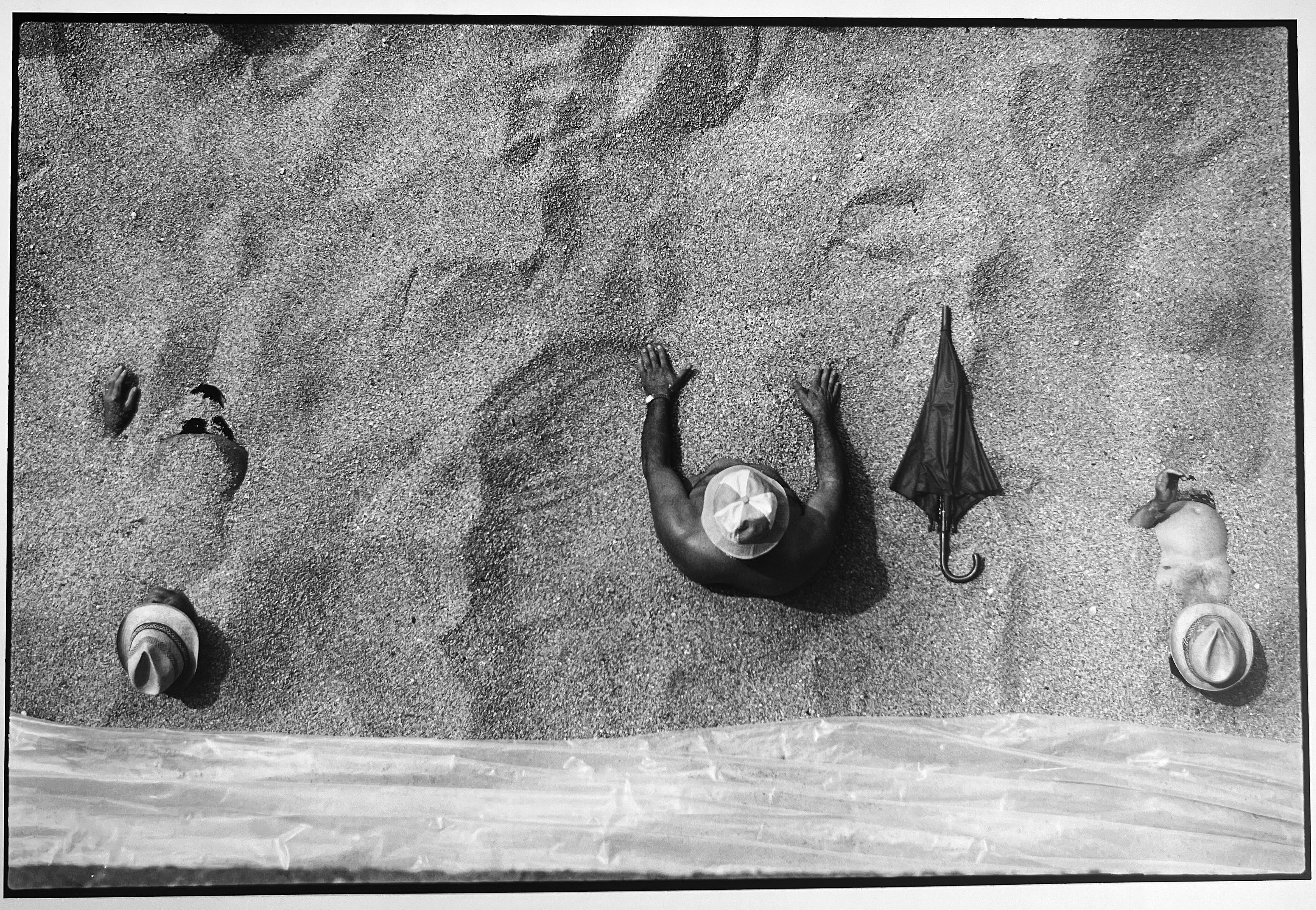 Beach II, Italy, Black and White Photograph 1980s Summer in Europe For Sale 1
