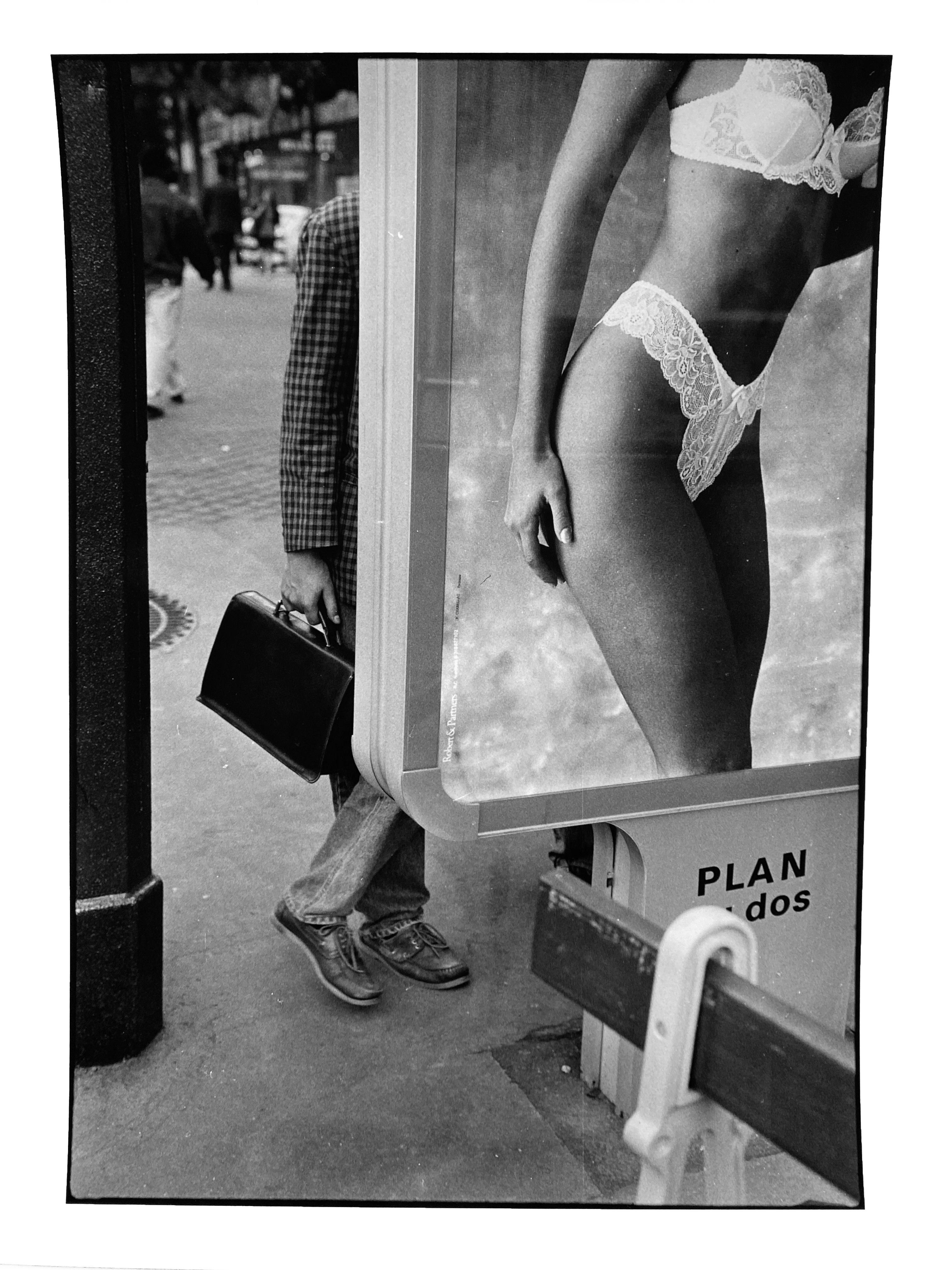 Leonard Freed Nude Photograph - Paris, France, Vintage Gelatin Silver Photograph 1990s French Street Scene