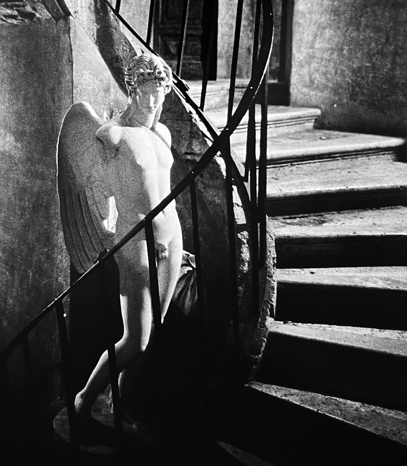 Rome, Italie, photographies en noir et blanc, grand tirage de succession - Contemporain Photograph par Leonard Freed
