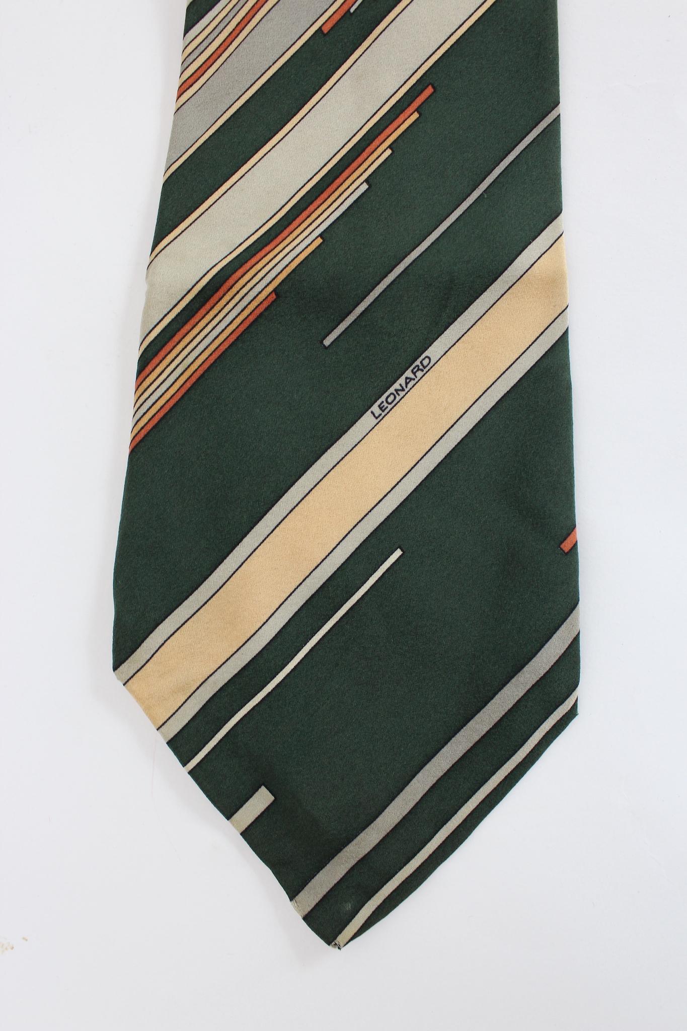 Leonard Cravate vintage à rayures en soie verte et beige Excellent état - En vente à Brindisi, Bt