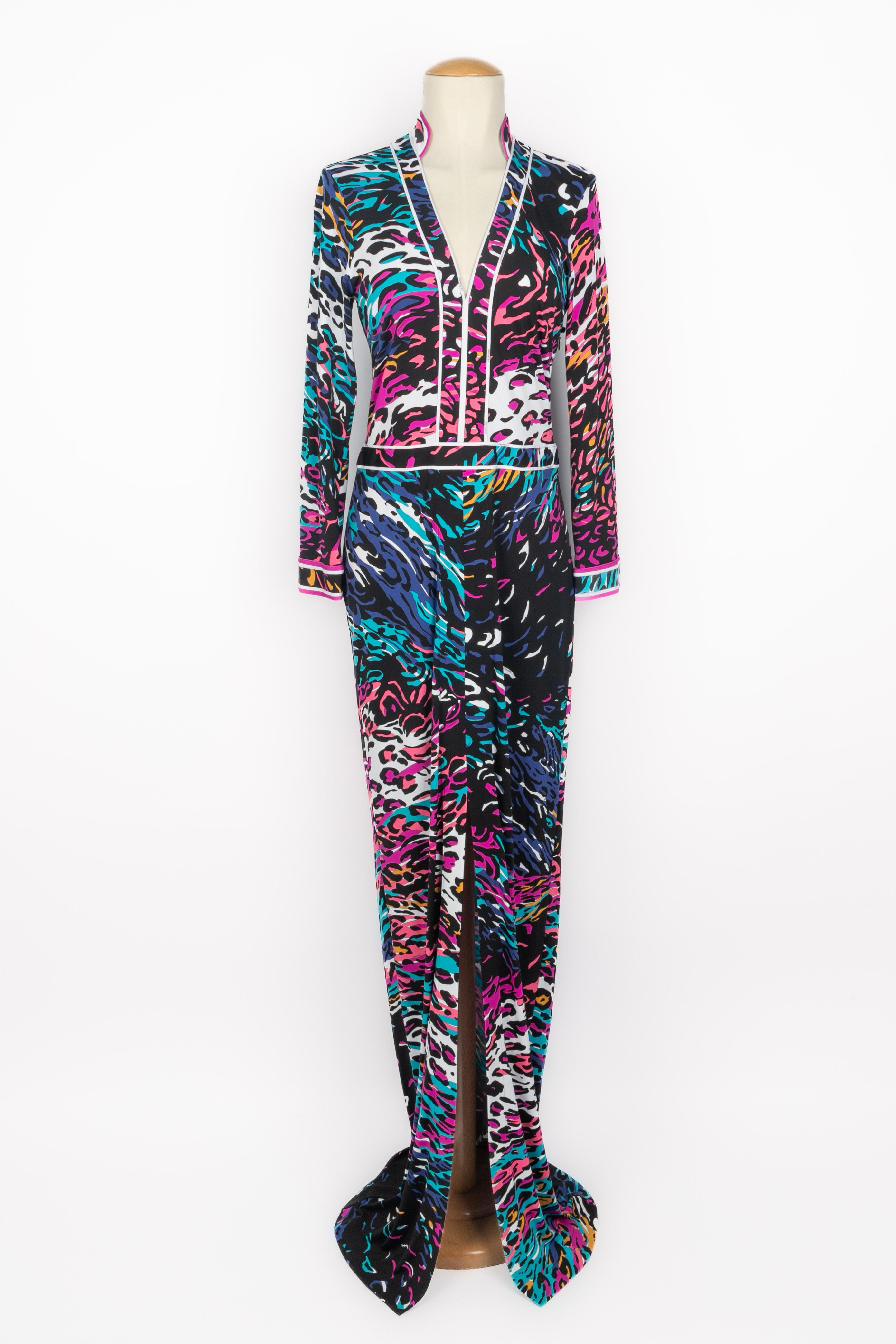 LÉONARD - (Made in Italy) Long stretch dress with a front split and colorful animal print on a white background. Side zip fastening. Size 40.

Condition:
Very good condition

Dimensions:
Shoulder width: 40 cm - Chest: 43 cm - Waist: 37 cm - Sleeve