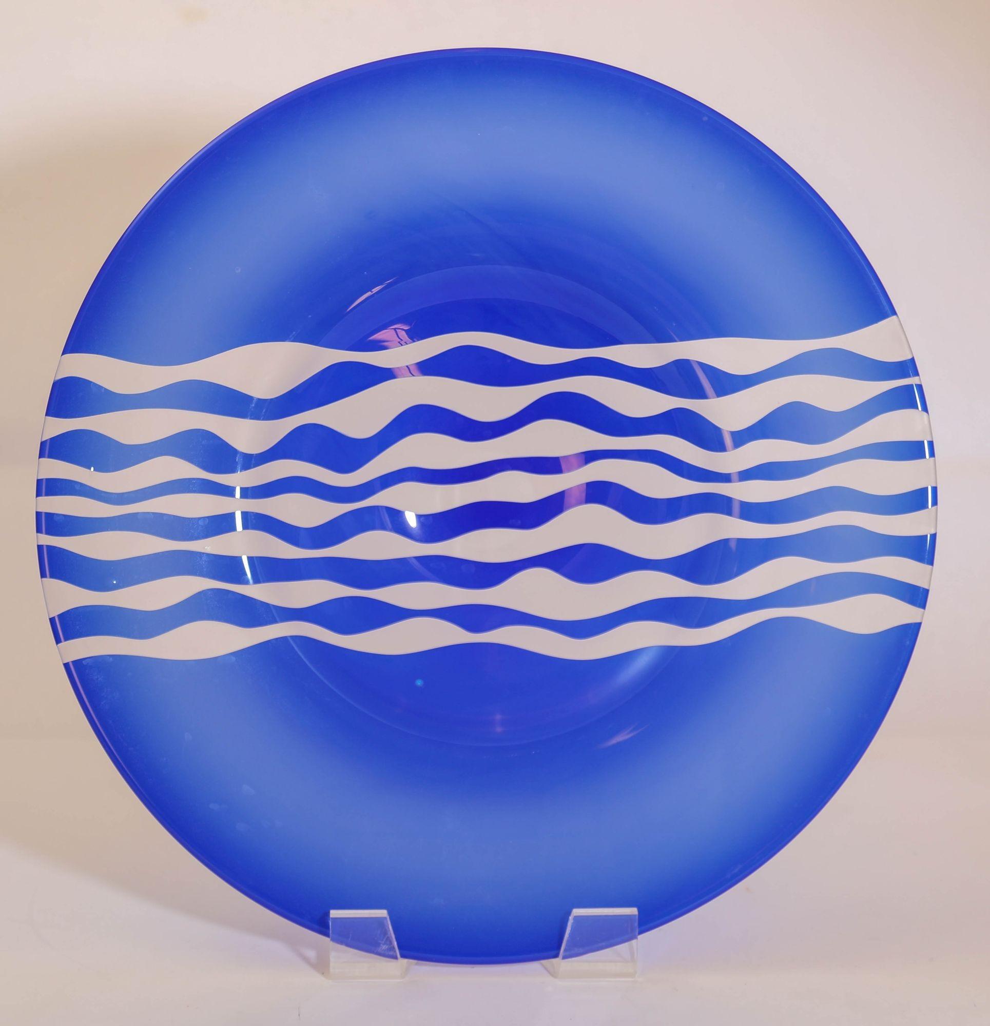 Leonard Marty Cobalt Blue with Etched Waves Large Art Glass Bowl Signed Dated For Sale 4