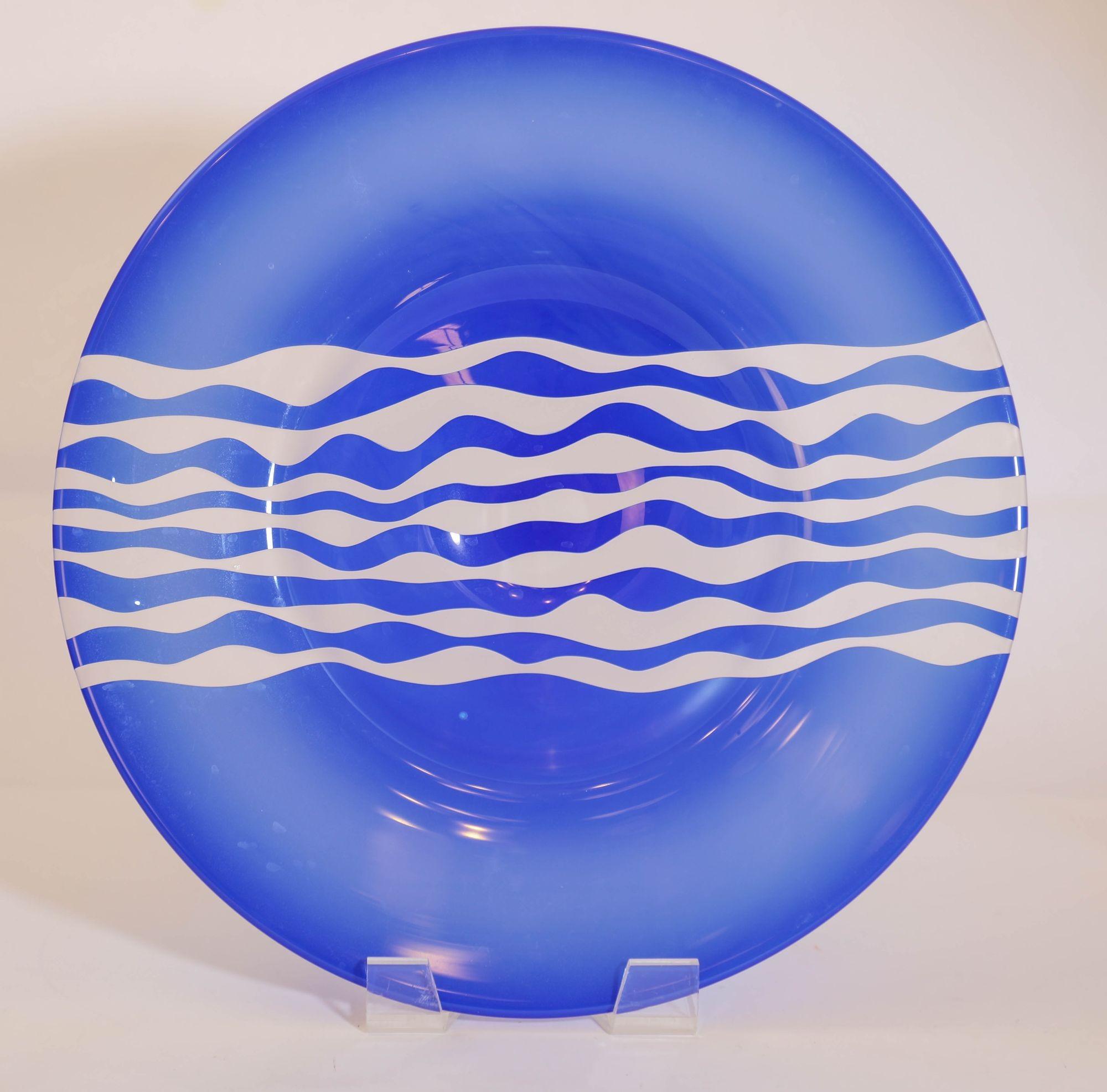 Leonard Marty Cobalt Blue with Etched Waves Large Art Glass Bowl Signed Dated For Sale 6