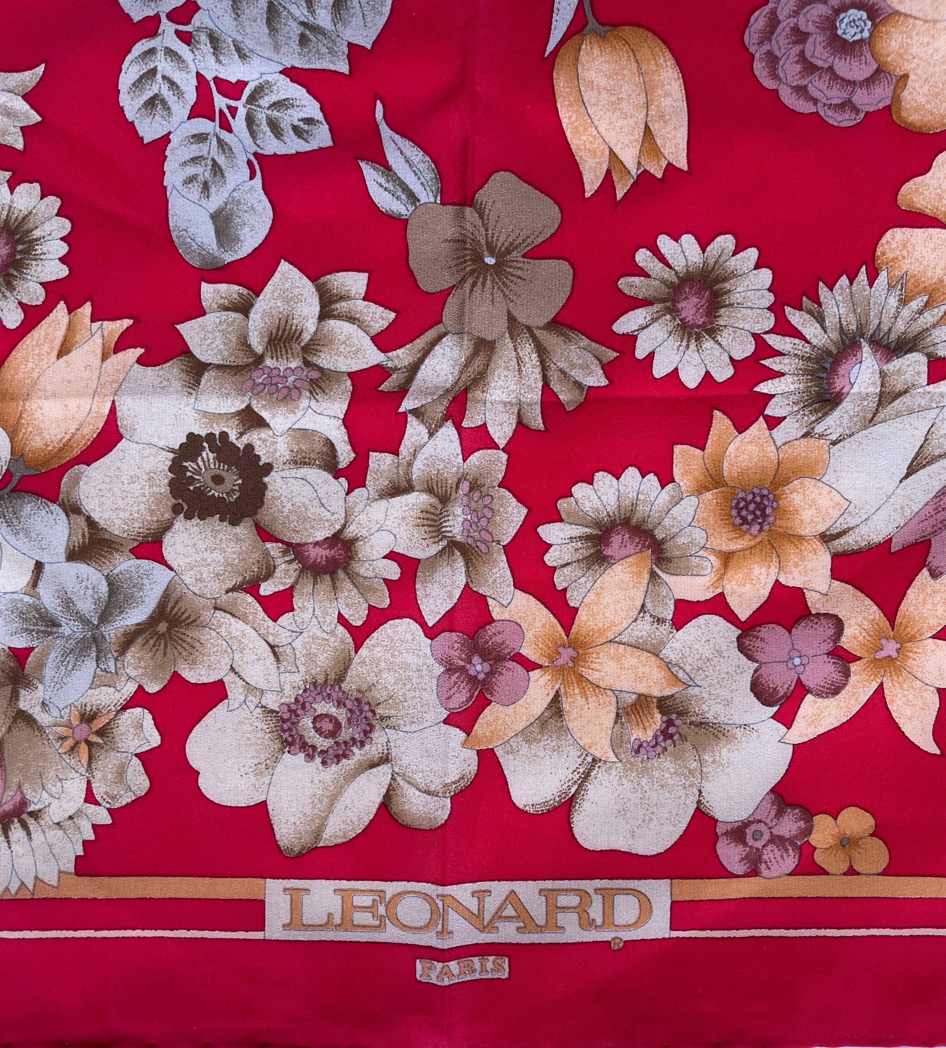 Foulard vintage 100% seta Leonard of Paris, floreale su fondo rosso. Condizioni eccellenti