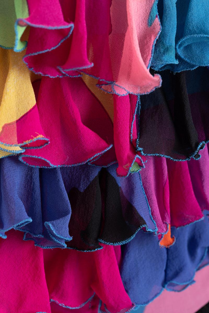 Leonard of Paris - Robe bustier en mousseline de soie multicolore Fuschia en vente 7