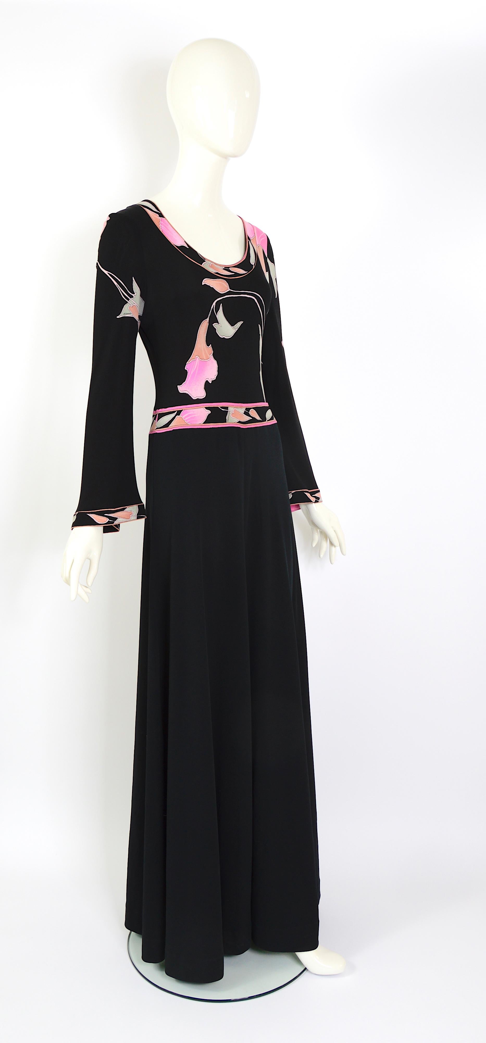 Leonard of Paris vintage des années 1970 signé 100% soie jersey imprimé floral robe maxi en vente 3