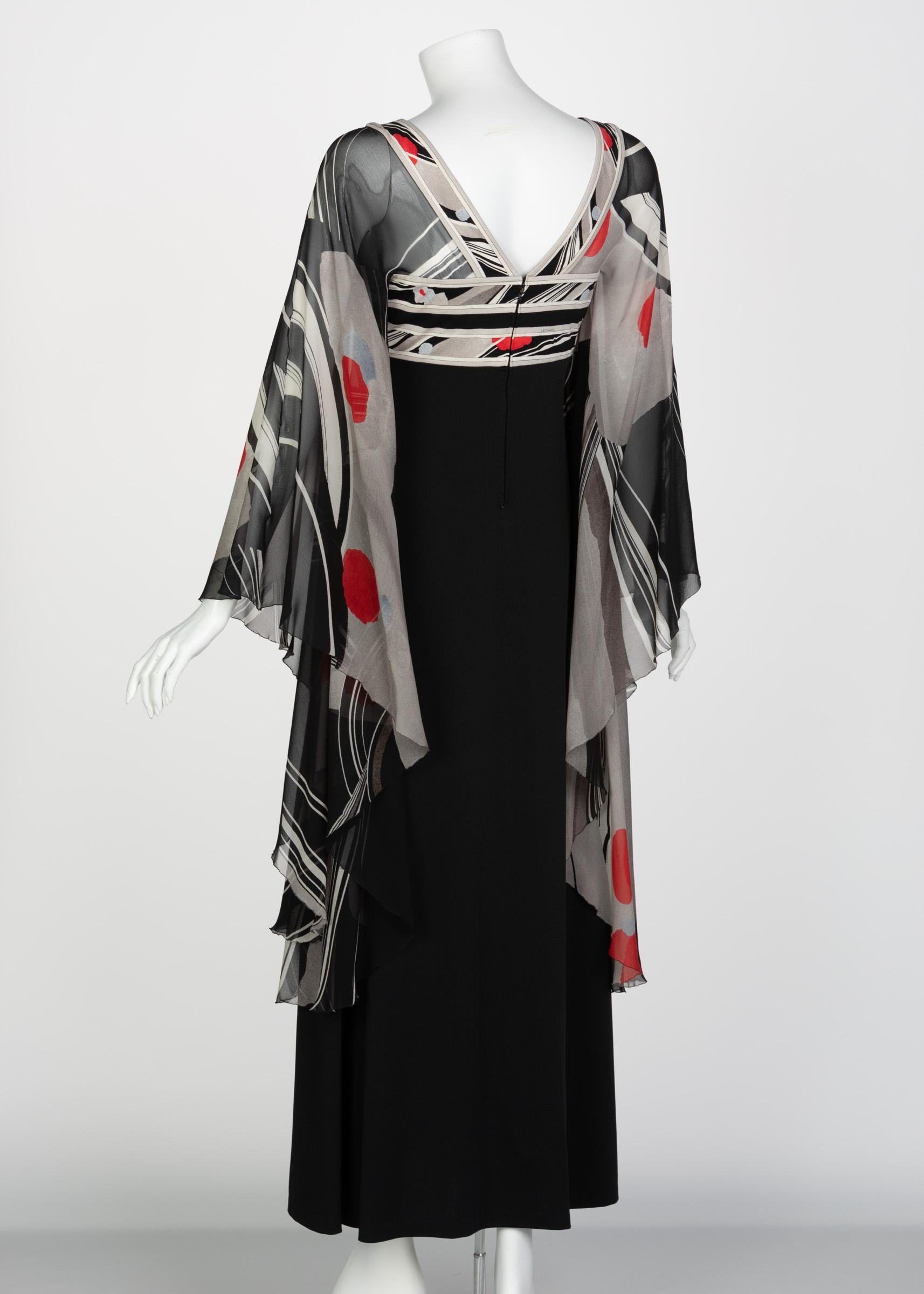 Leonard Paris Angel Sleeve Caftan Dress, 1970s In Excellent Condition For Sale In Boca Raton, FL