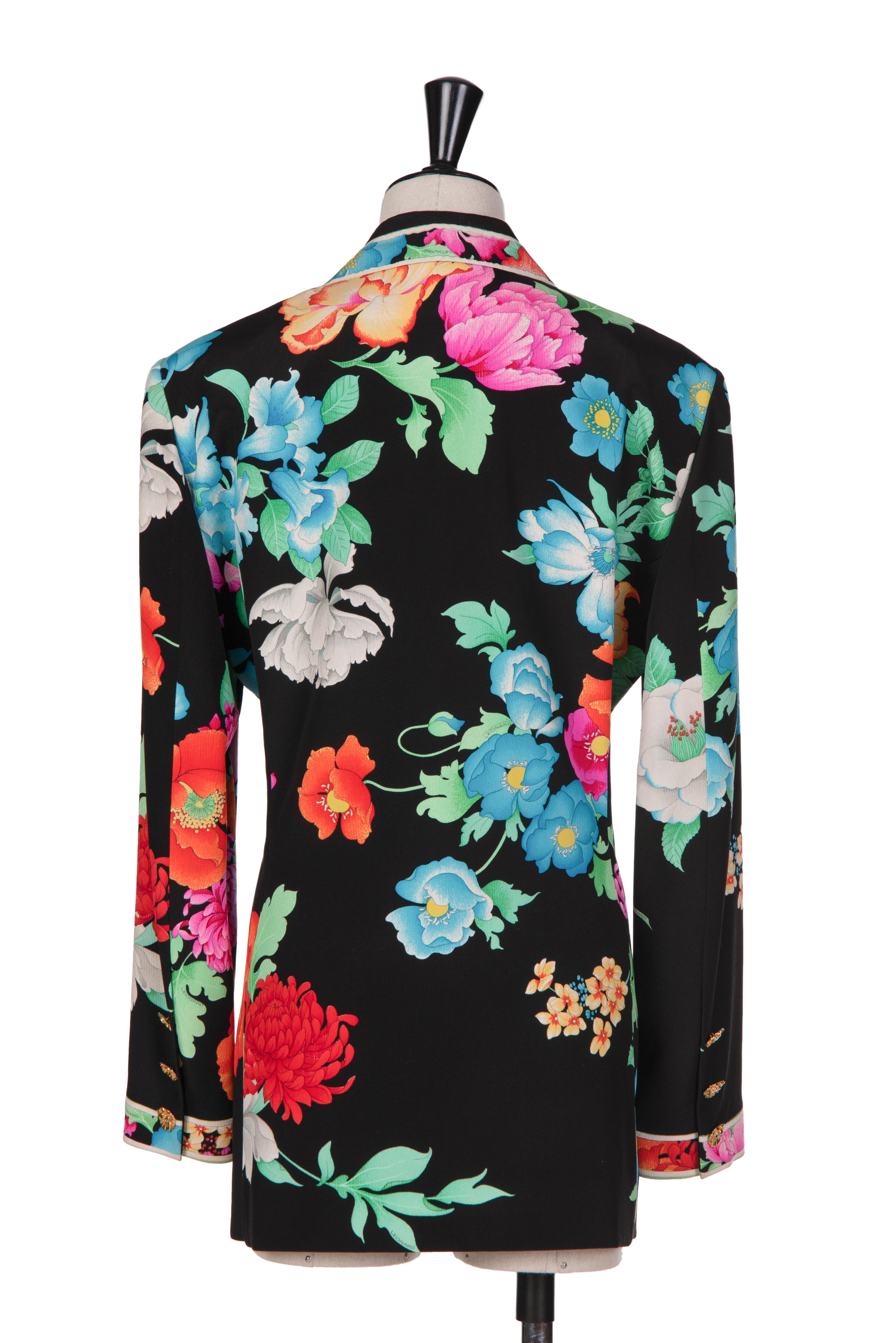 LEONARD PARIS Black & Multicoloured Floral Print Silk Blazer Jacket , 1980s In Excellent Condition For Sale In Munich, DE