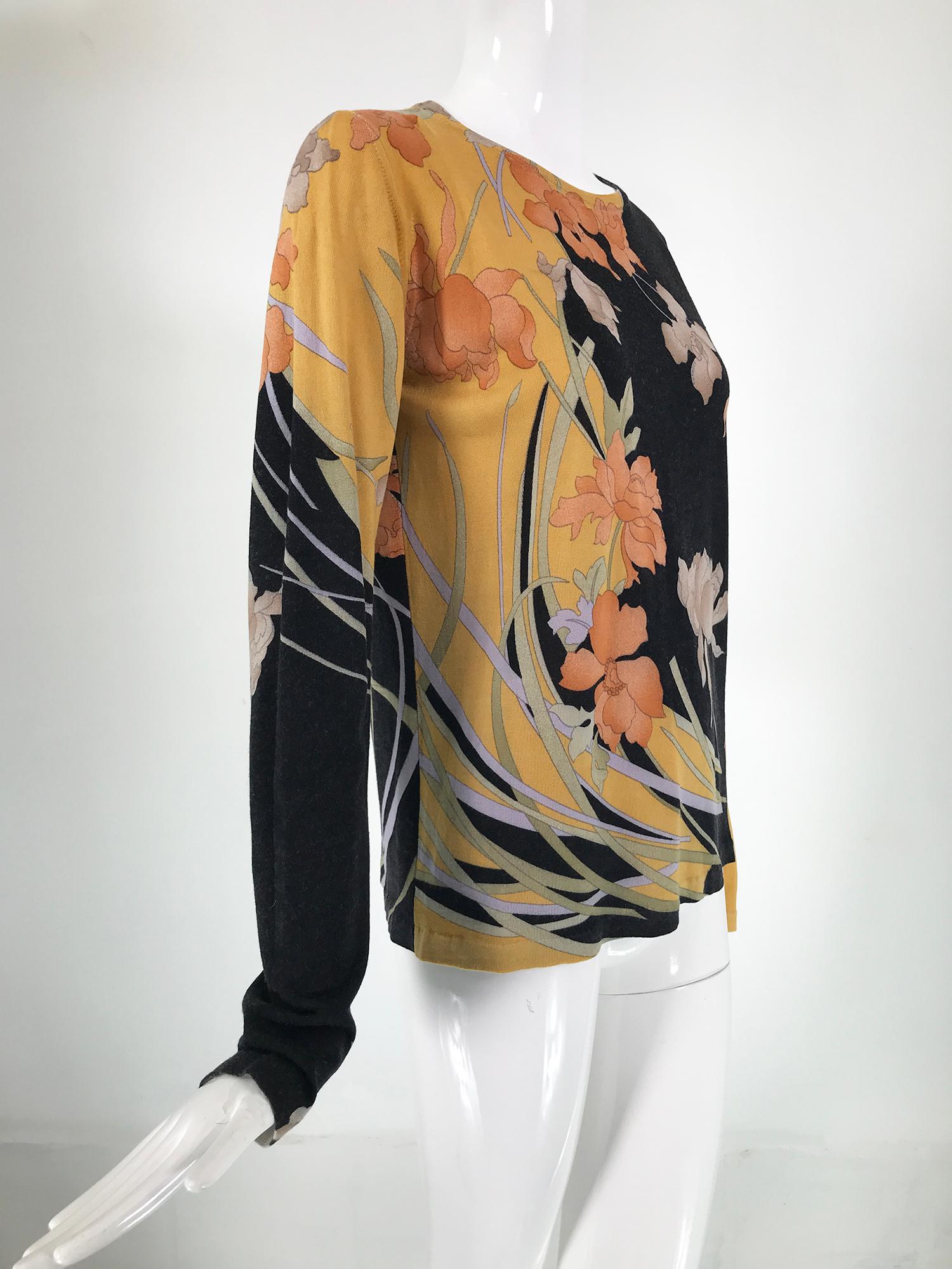 Leonard Paris Fine Wool Knit Floral Pullover Sweater  In Good Condition In West Palm Beach, FL