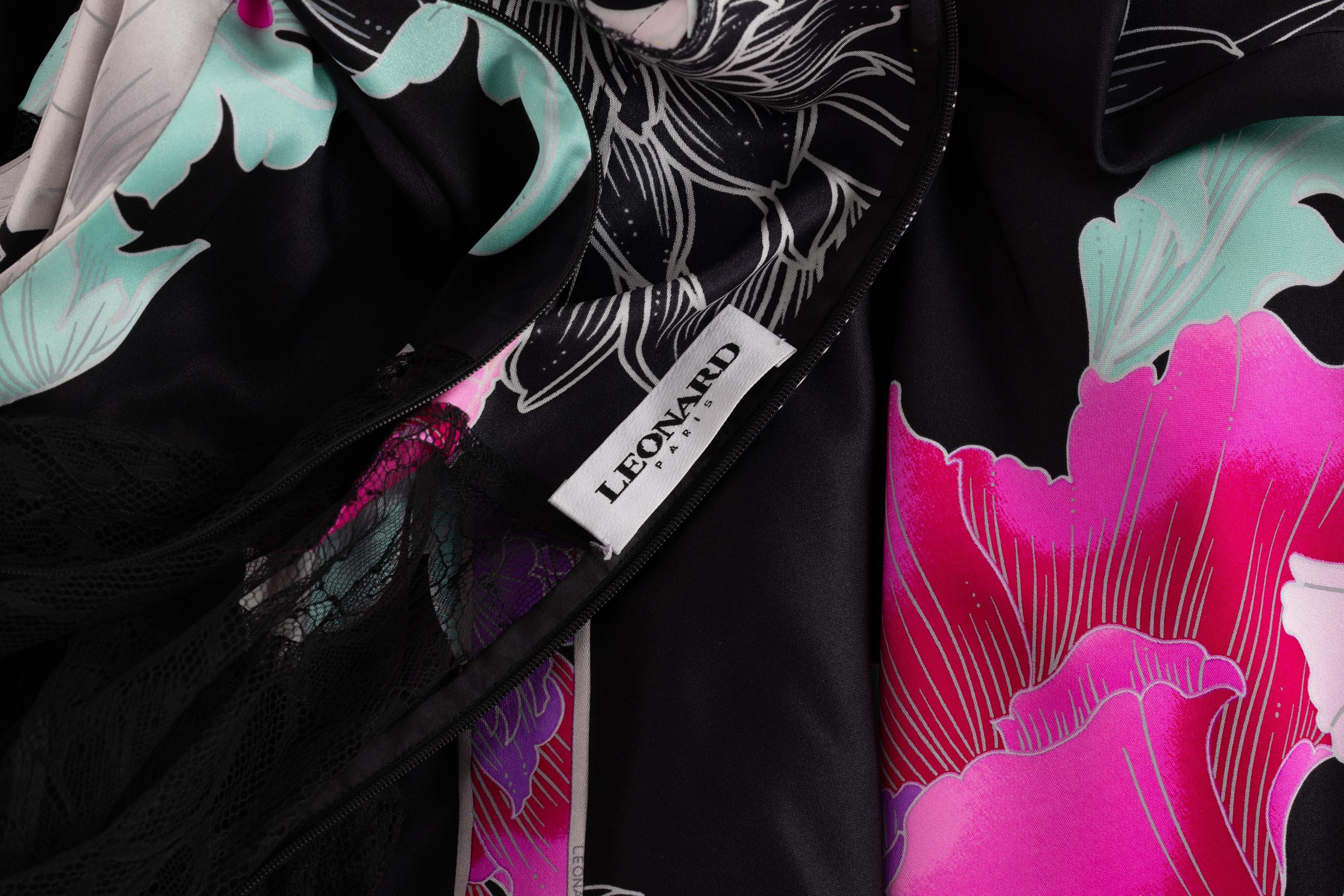  Leonard Paris - Robe longue en dentelle de soie à motifs floraux, années 1990 en vente 4