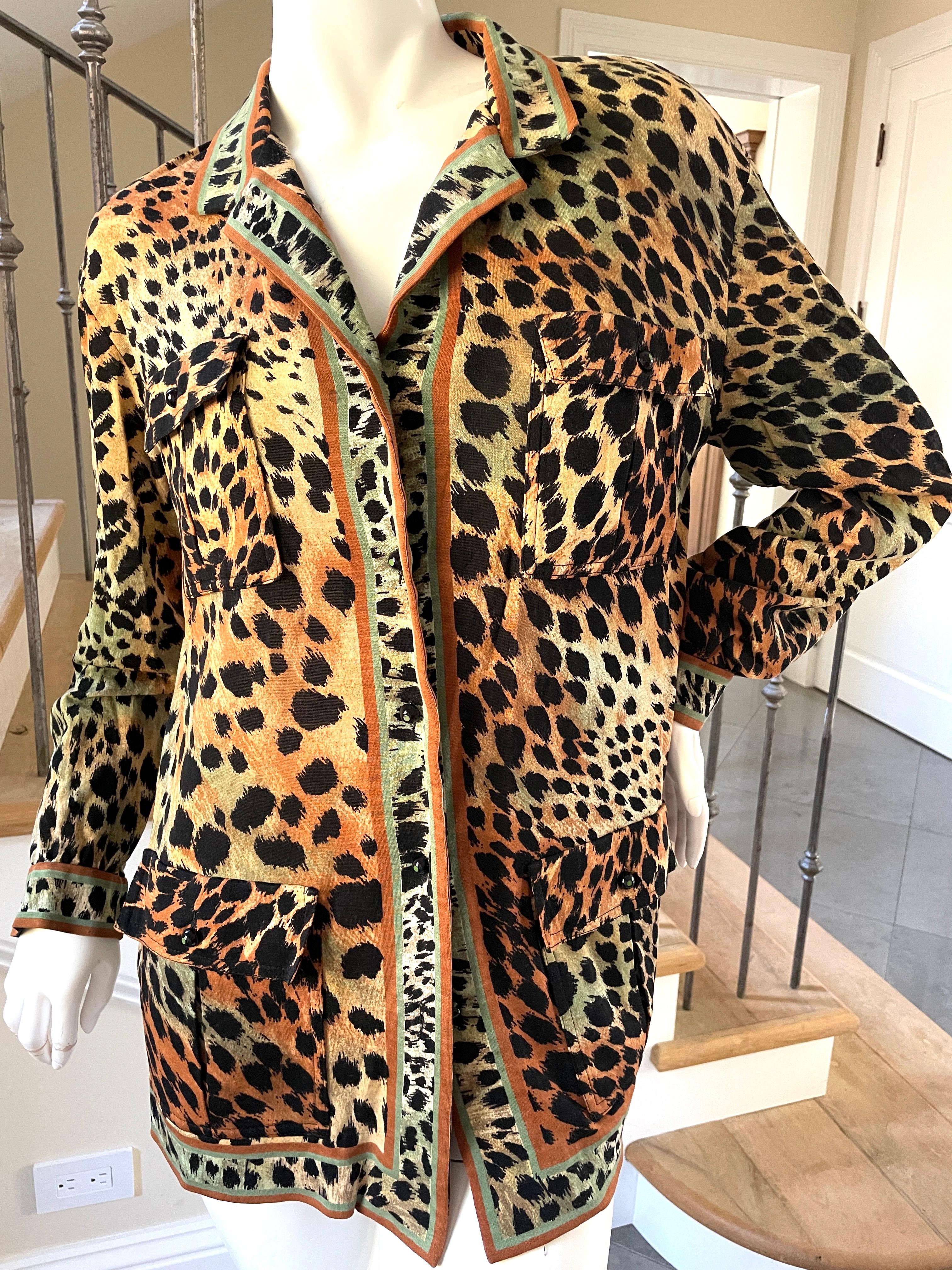 Leonard Paris  Leopard Print Jersey Vintage Buttoned Jacket In Excellent Condition For Sale In Cloverdale, CA