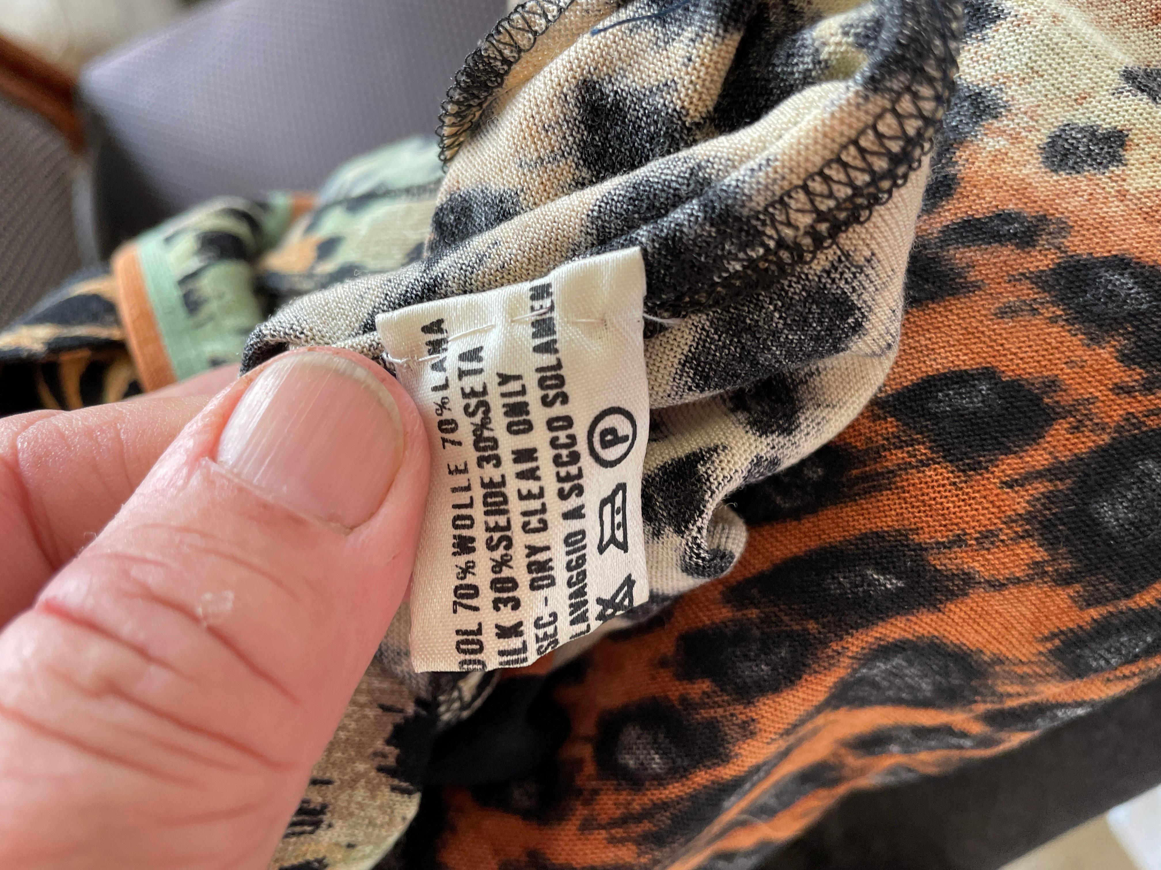 Leonard Paris  Leopard Print Jersey Vintage Buttoned Jacket For Sale 4