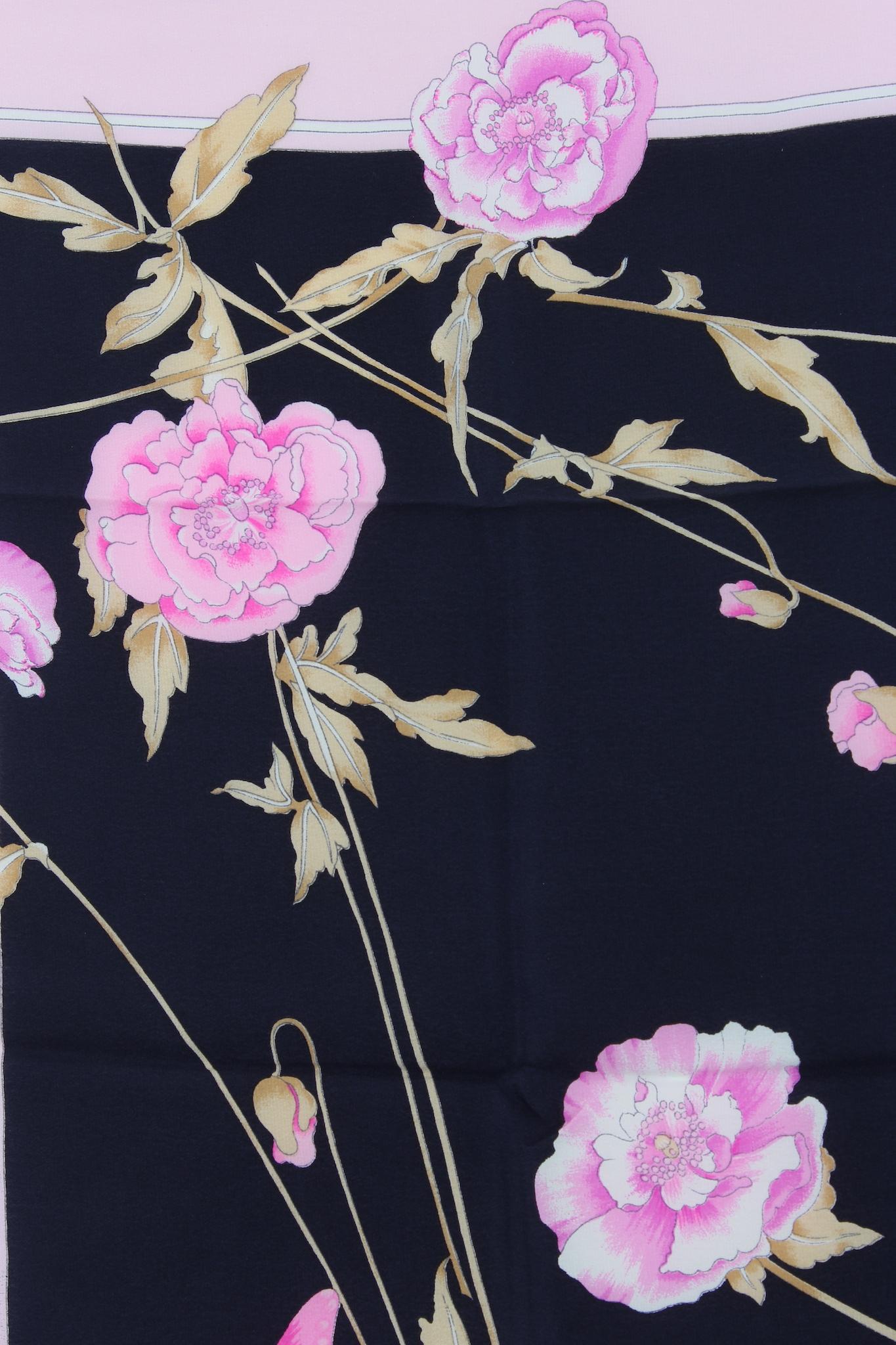 Leonard Paris Pink Black Silk Floral Vintage Scarf 80s Excellent état - En vente à Brindisi, Bt
