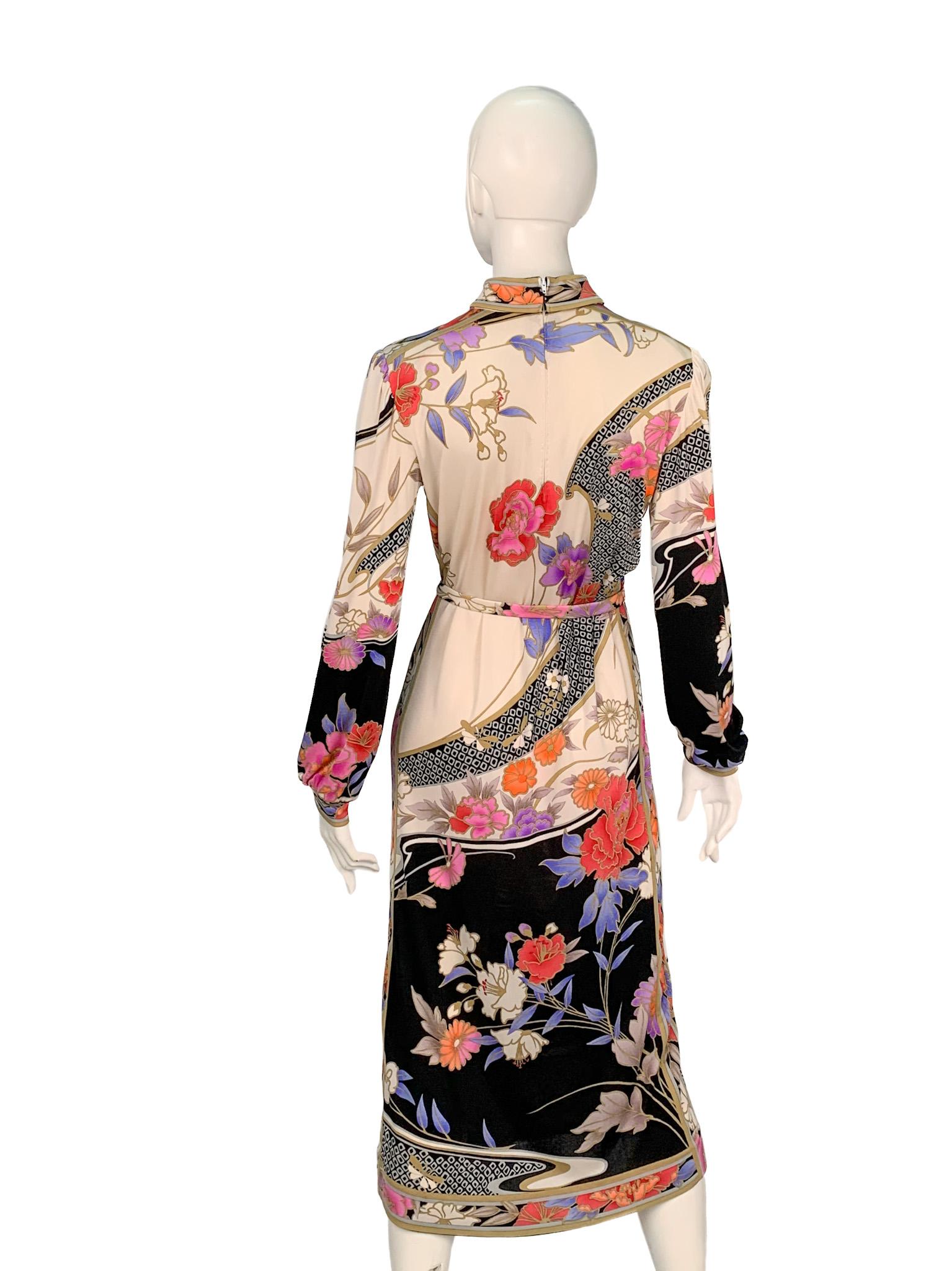 Leonard Paris printed dress in 100% mikado silk jersey. 2