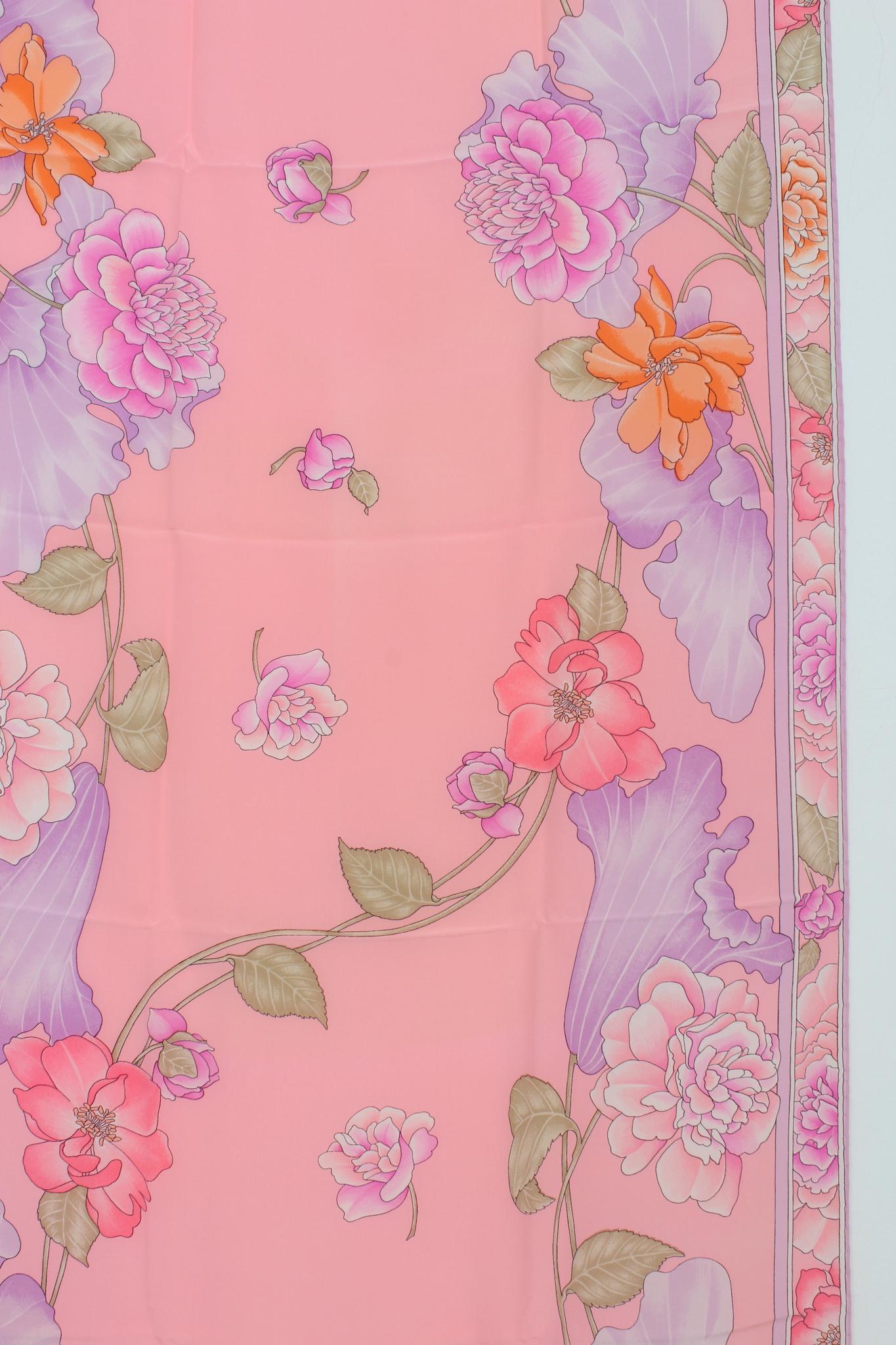 Leonard Paris Scarf Pink Silk Floral Carre Vintage 1980s In Excellent Condition For Sale In Brindisi, Bt
