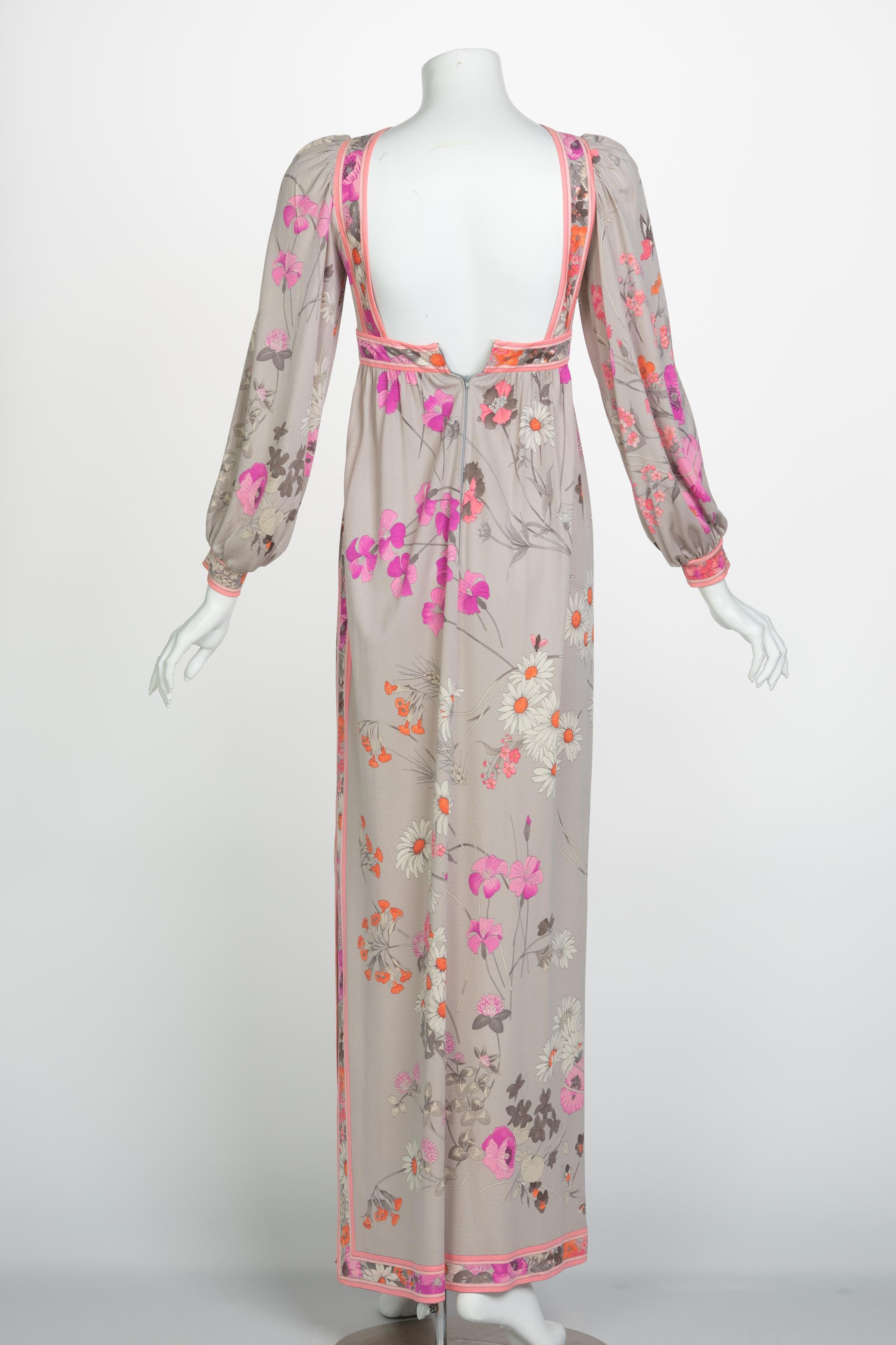 Leonard Paris - Robe longue ouverte à dos carré en soie à imprimé floral, années 1970 Pour femmes en vente