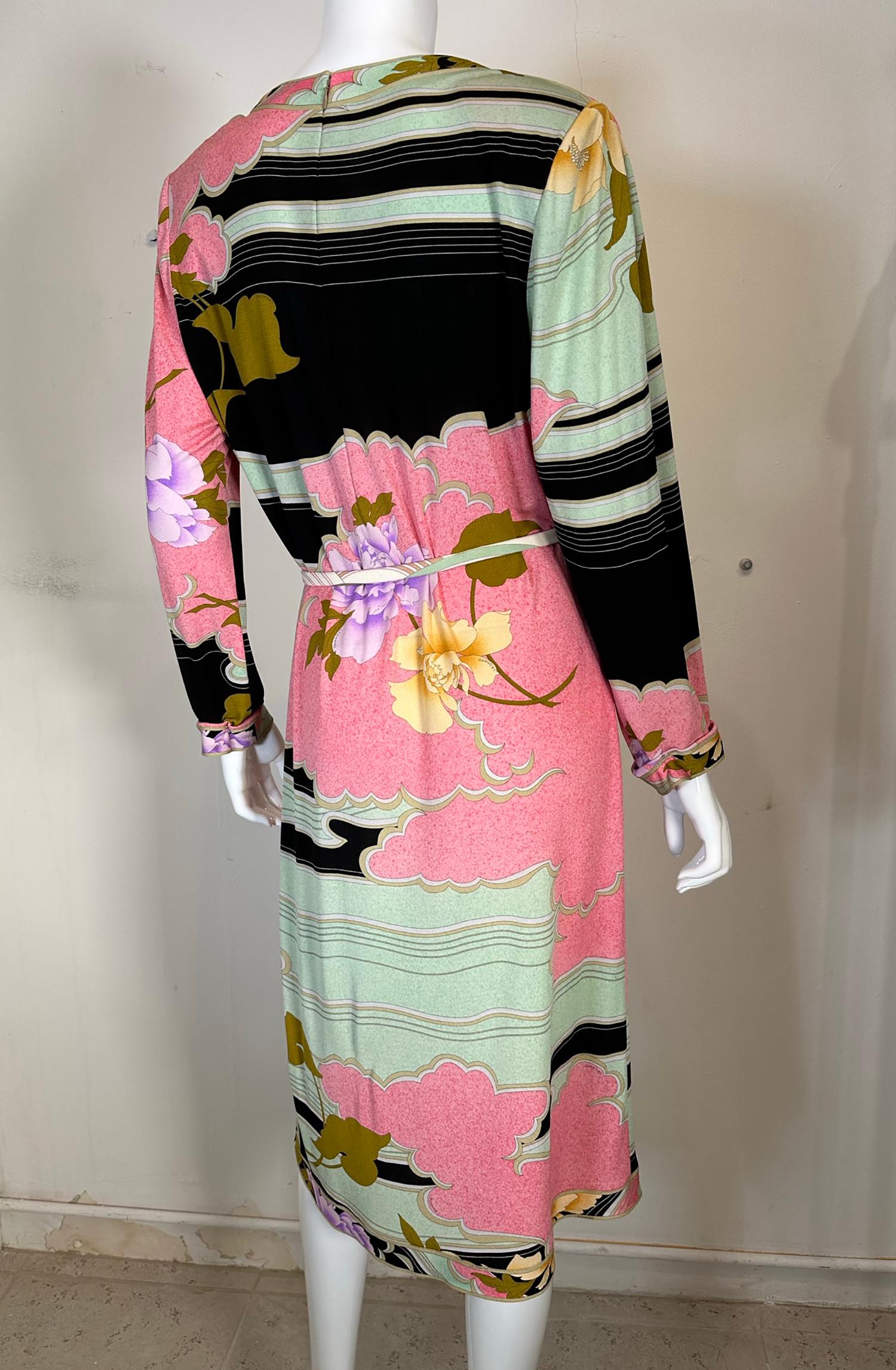 Women's Leonard Paris Silk Jersey Floral Print Shift Dress With Belt 48 For Sale
