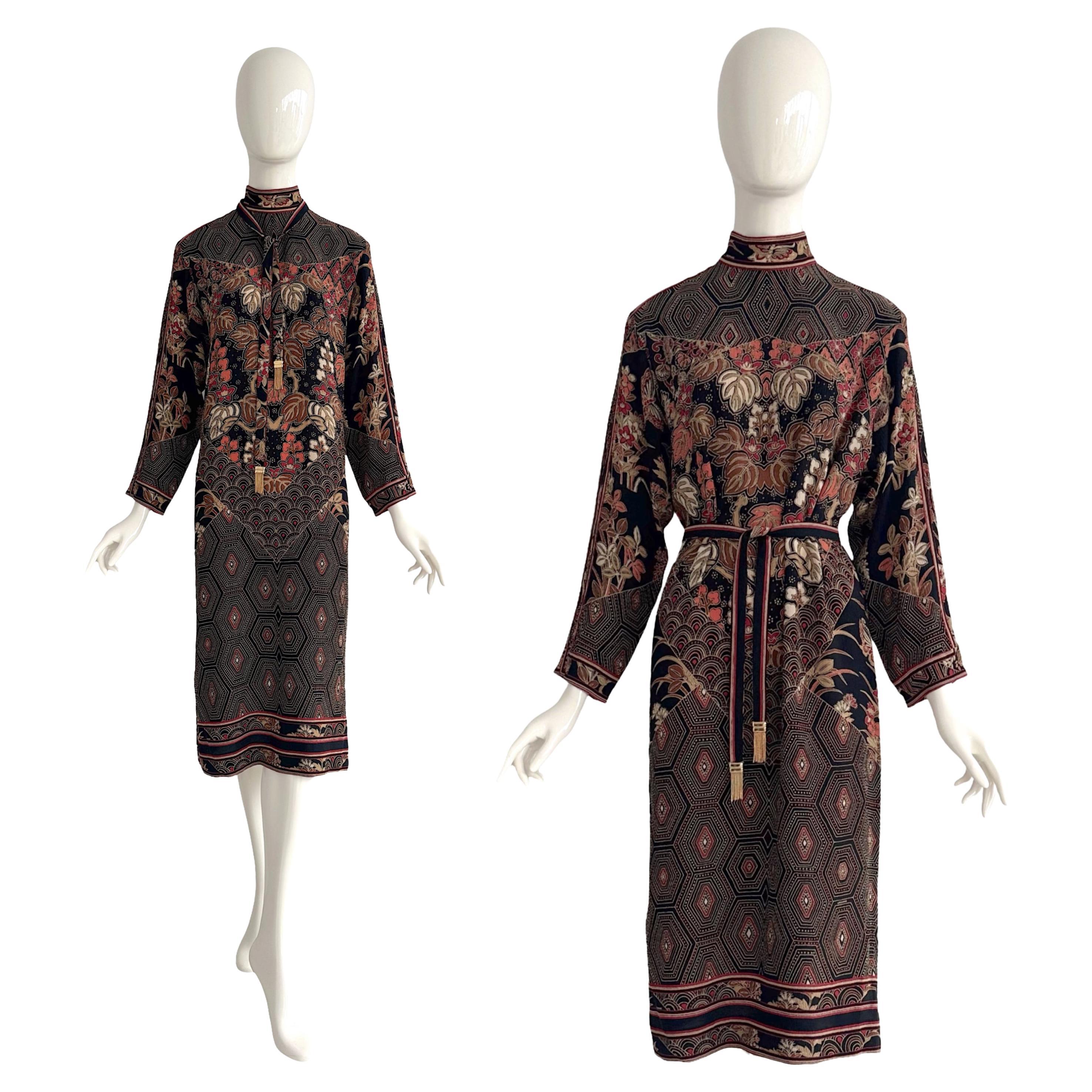 Leonard Paris Vintage 100% Silk Crepe  Asian Print Long Sleeved Sheath Dress