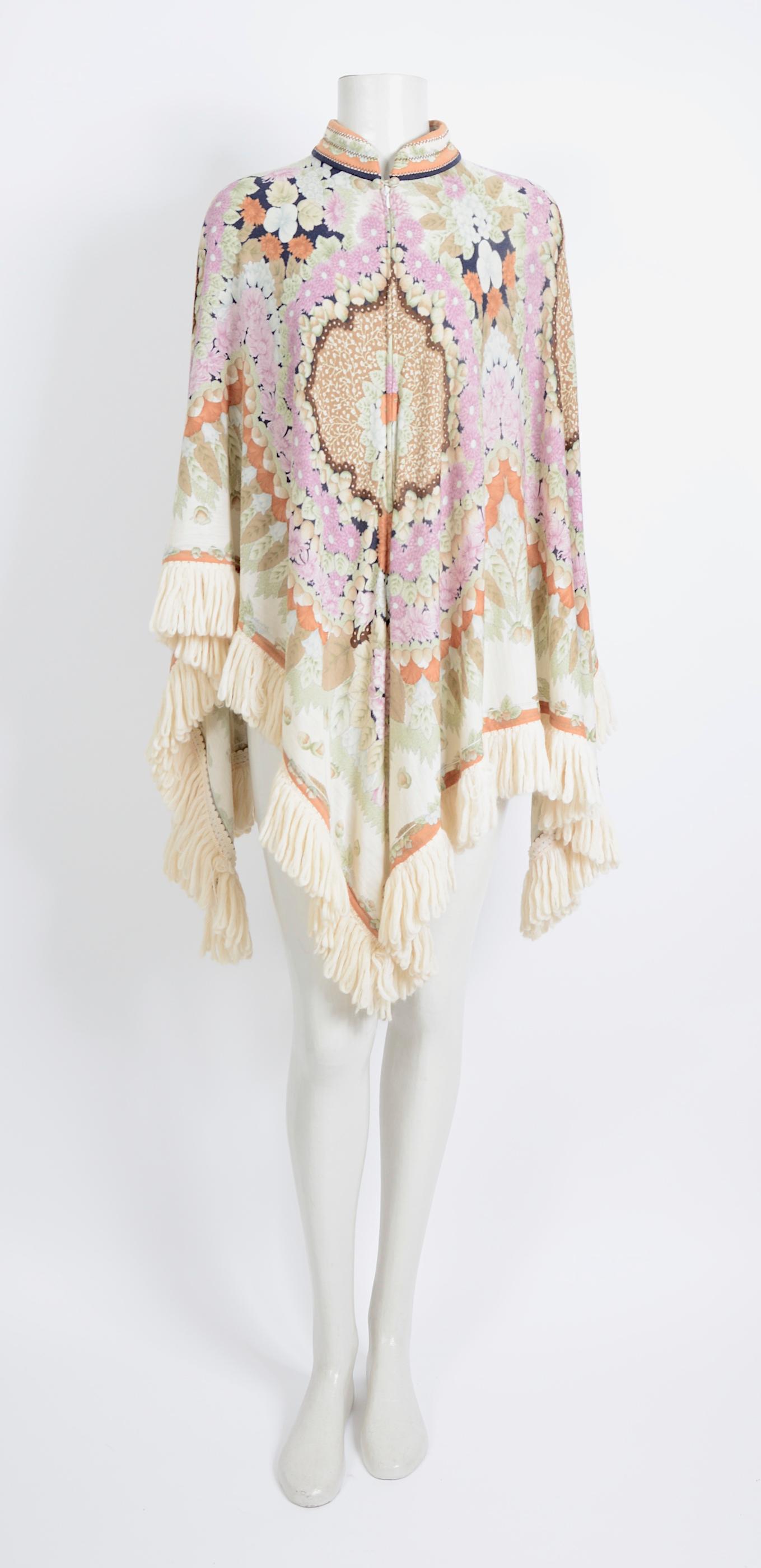 Leonard fashion 1970s vintage rare collector's item. 
Made in a mix of 70% wool and 30% silk.
In fantastic condition no holes or damage.
Size Free. 
Measurements: Total length back 37inch/94cm