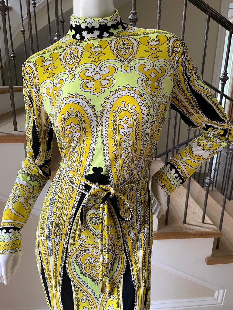 Leonard Paris Vintage 1970's Yellow Paisley Pattern Dress with Belt In Excellent Condition In Cloverdale, CA