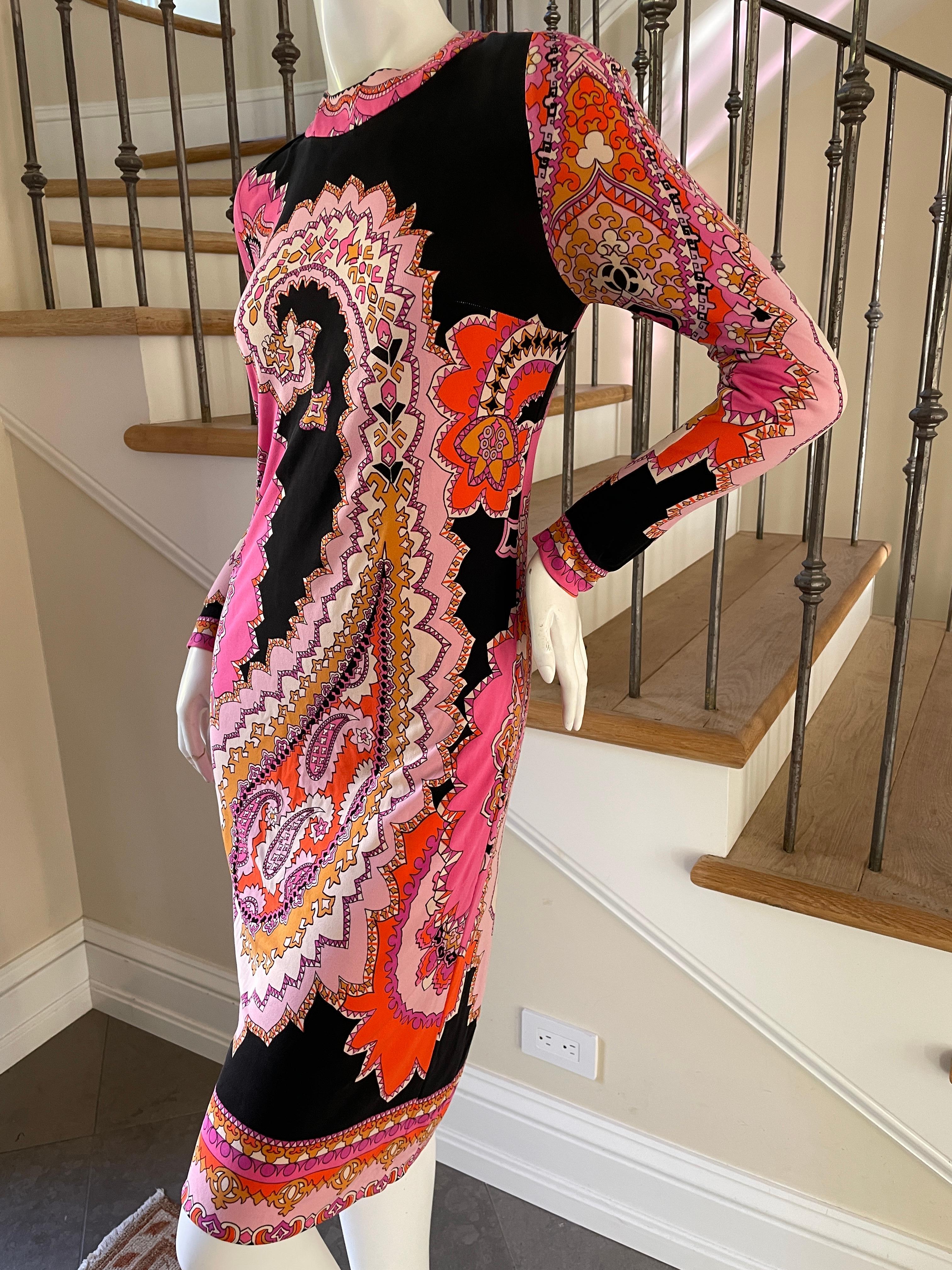  Leonard Paris Vintage 70's Pink Paisley Print Silk Jersey Dress In Excellent Condition For Sale In Cloverdale, CA