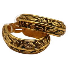 LEONARD Paris Vintage Gold Tone Floral Hoop Earrings
