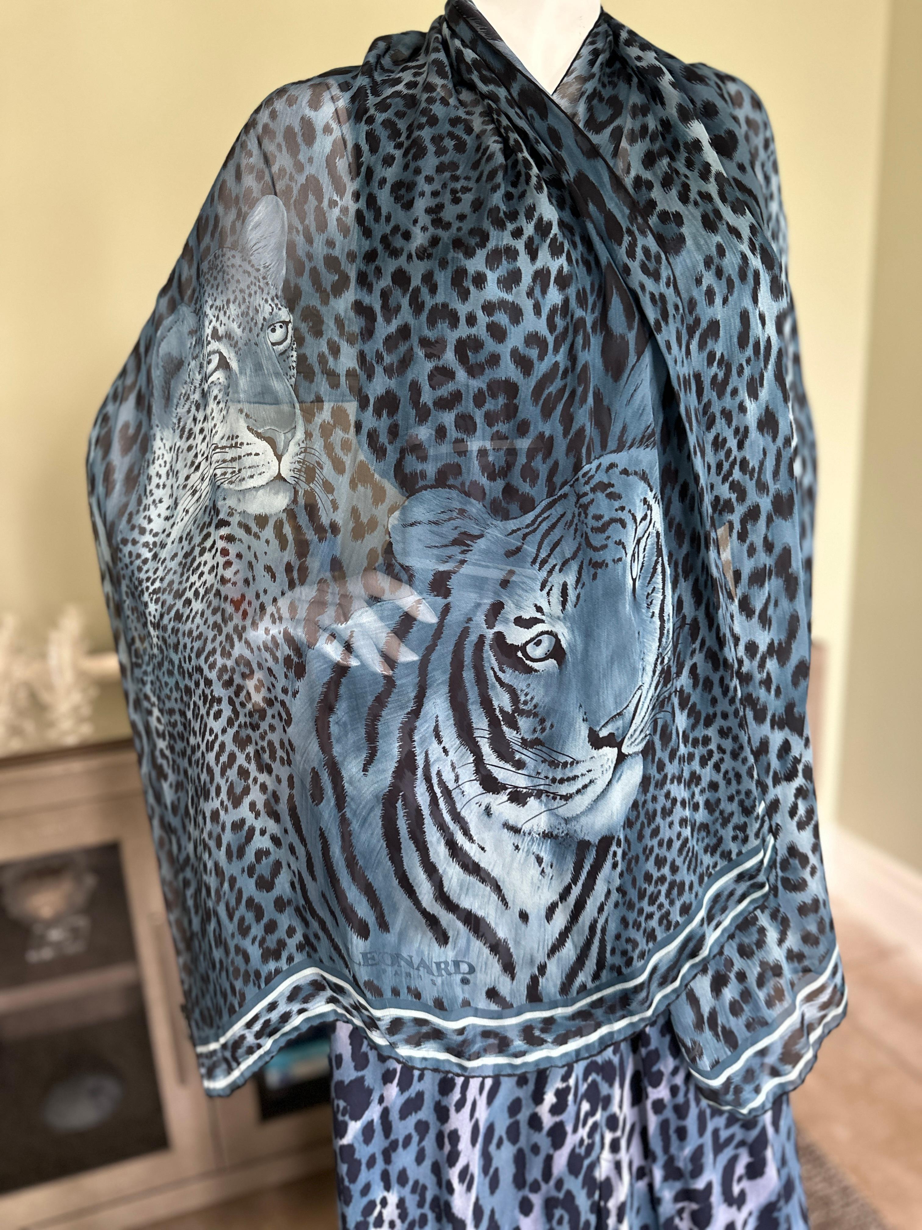 Leonard Paris Vintage Silk Leopard Print Evening Dress with Matching Shawl sz 48 For Sale 6