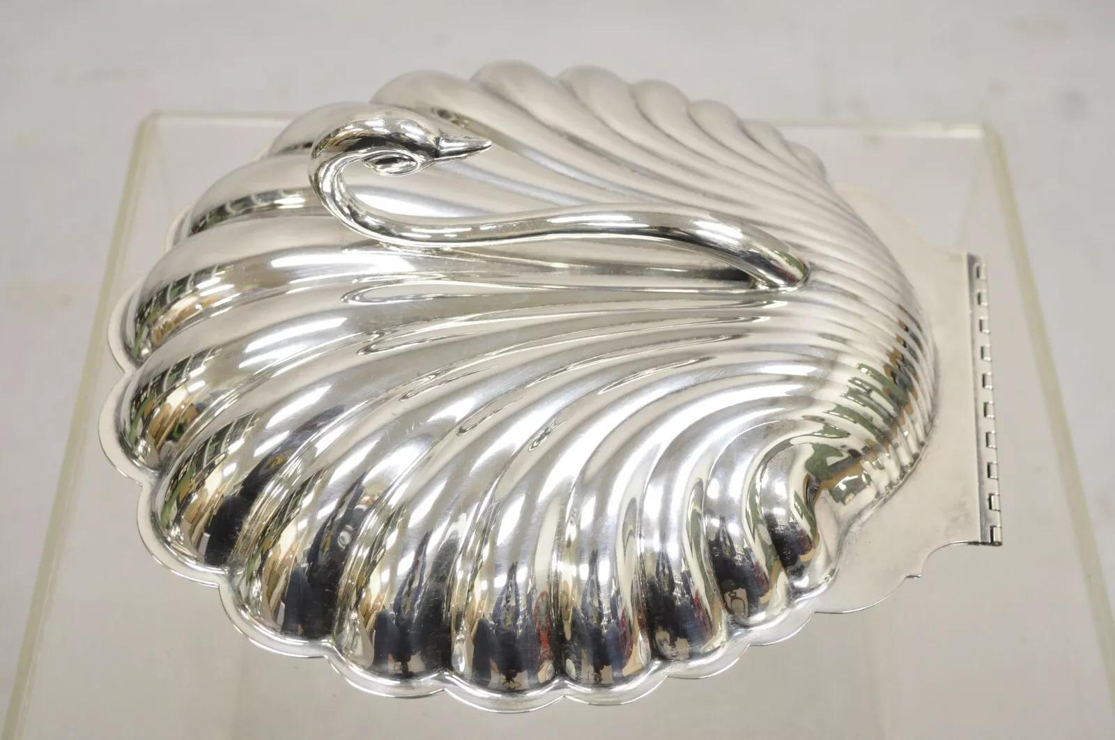 Unknown Leonard Regency Style Silver Plated Clam Shell Hinged Warmer with Swan Handle For Sale
