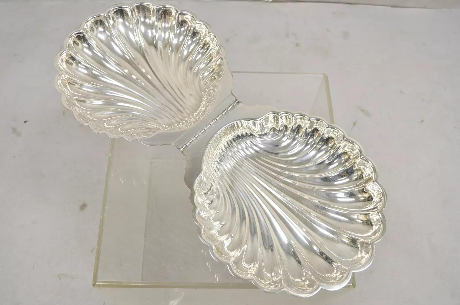 Leonard Regency Style Silver Plated Clam Shell Hinged Warmer with Swan Handle For Sale 2
