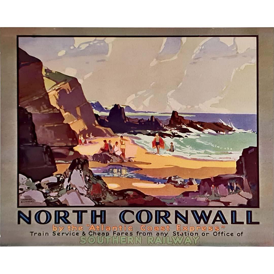 Este encantador cartel de viaje original de hacia 1930, obra del pintor e ilustrador británico Leonard Richmond, capta la belleza indómita y el encanto iluminado por el sol de la costa del norte de Cornualles, promocionada por el famoso "Expreso de