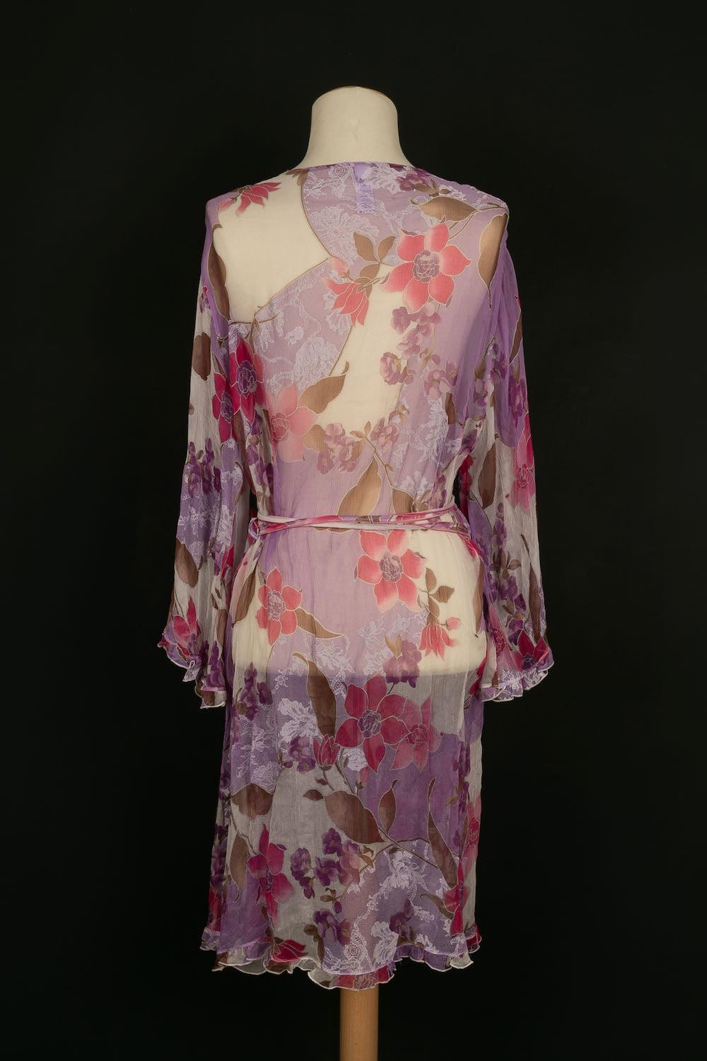 Leonard Silk Crepe Wrap Dress In Excellent Condition For Sale In SAINT-OUEN-SUR-SEINE, FR