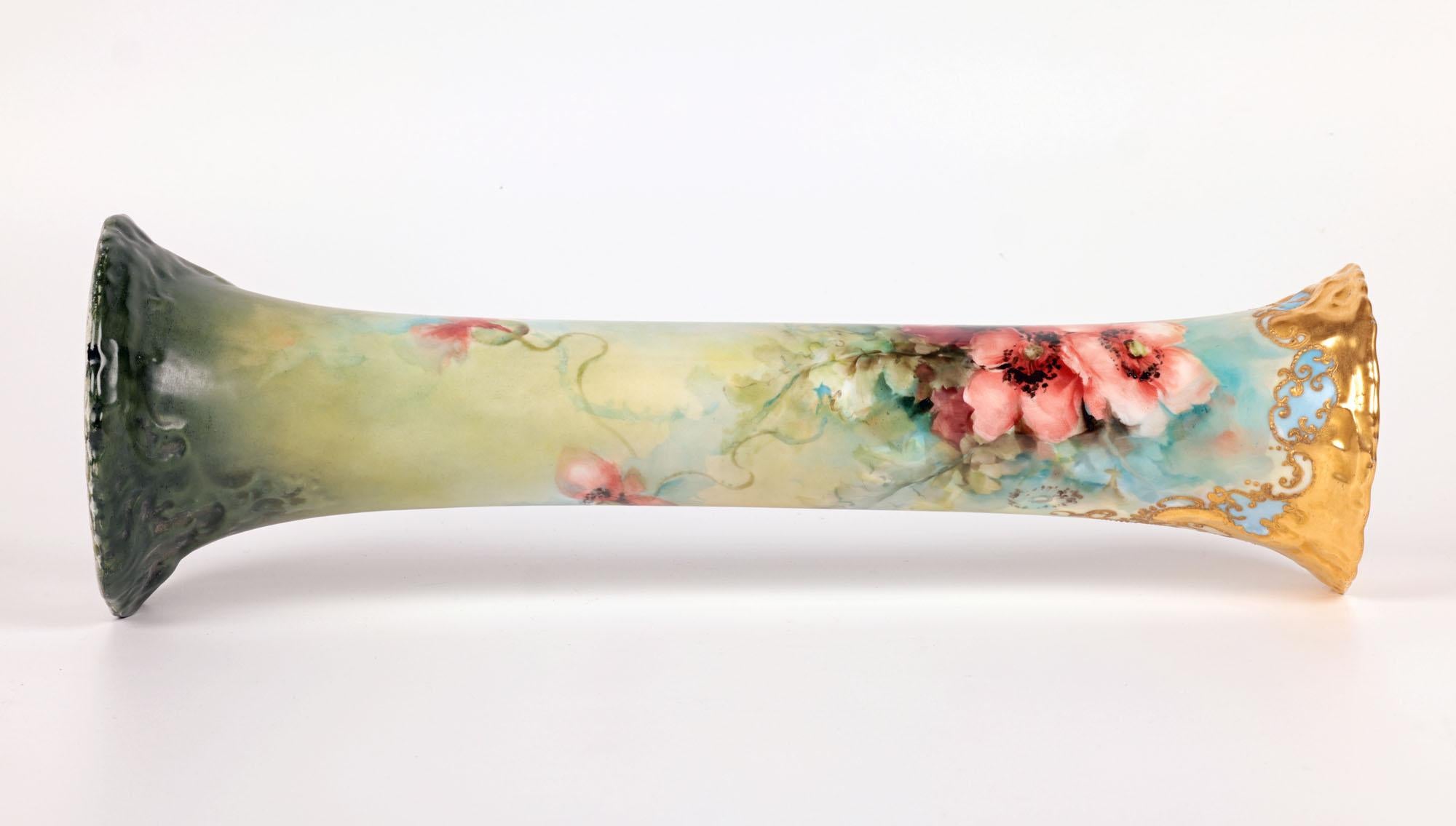 Leonard Vienna, handbemalte Jugendstil-Porzellanvase mit Blumenmuster im Angebot 2
