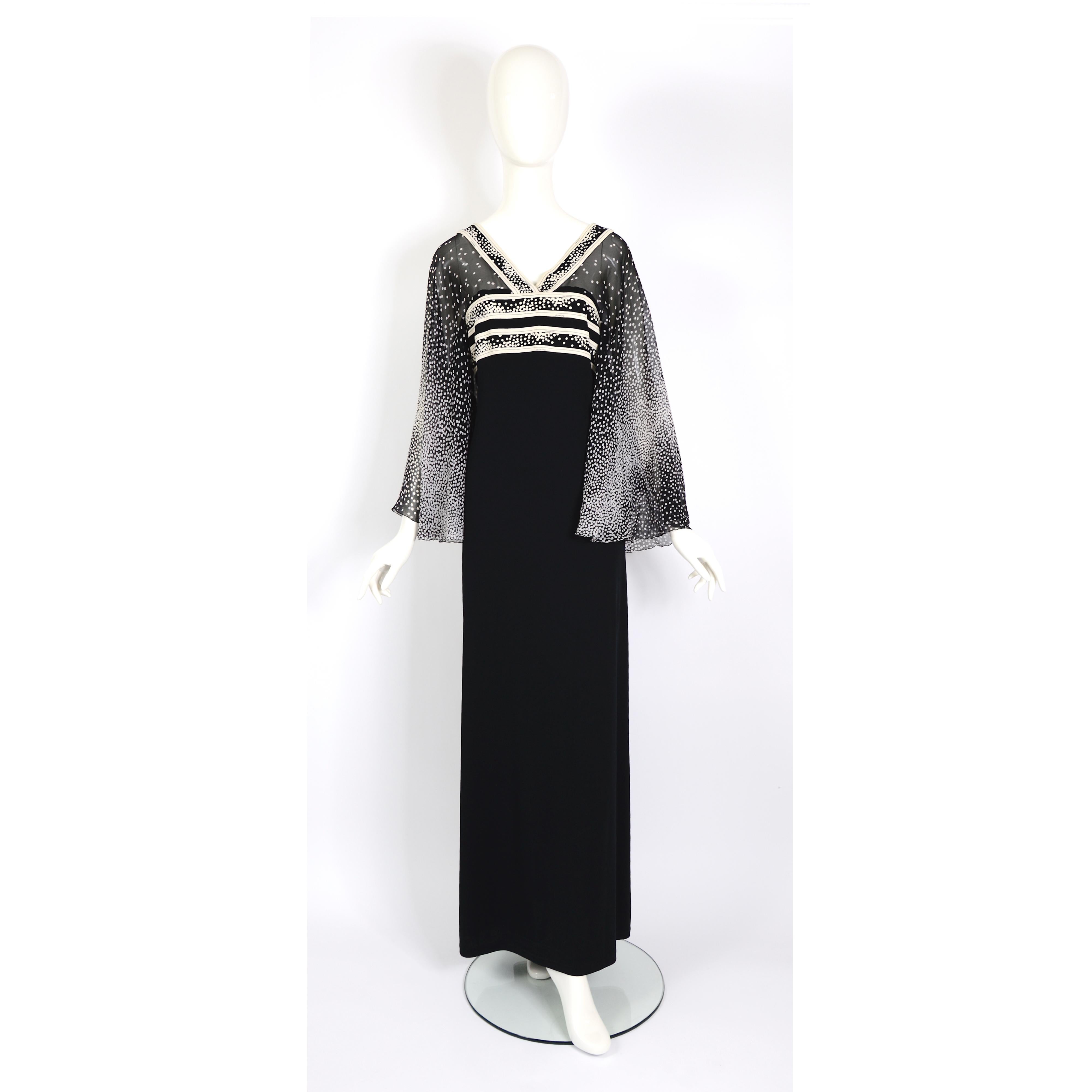 Leonard vintage 1980s large sleeves black and white print silk dress For Sale 5