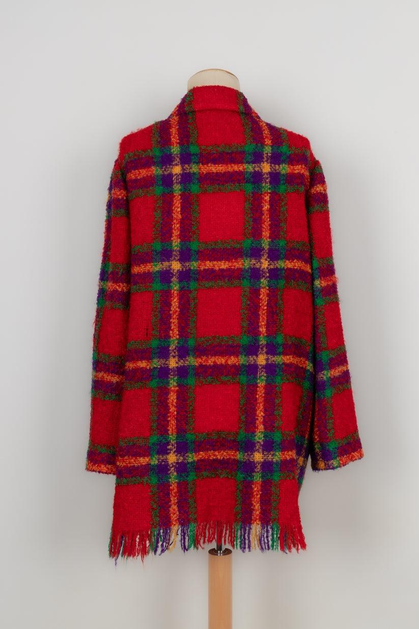 Leonard - (Made in Italy) Wool and mohair coat in red, green, and purple tones. Size 48IT.

Additional information:
Condition: Very good condition
Dimensions: Shoulder width: 41 cm - Chest: 63 cm - Sleeve length: 63 cm - Length: 85 cm

Seller